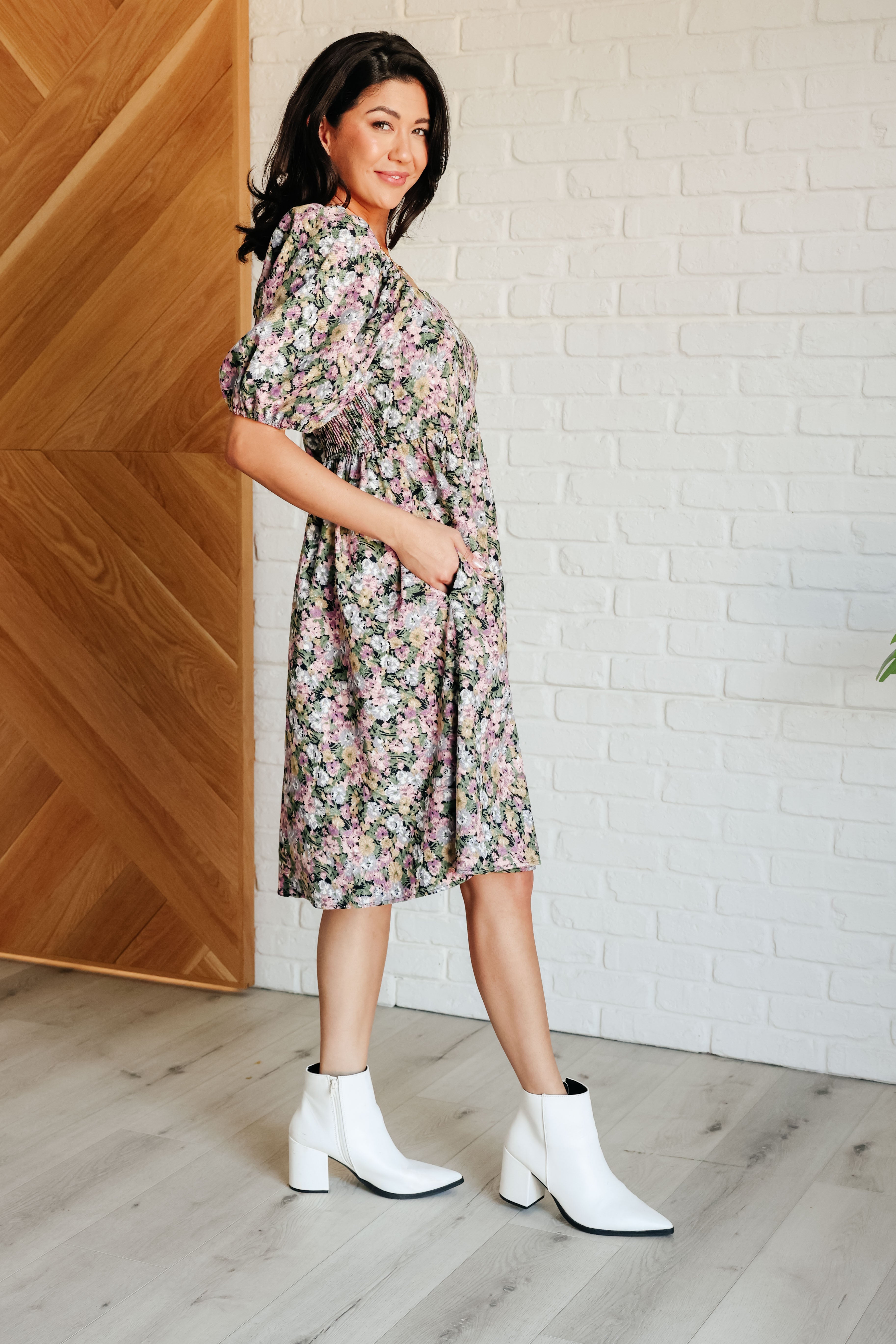 Elegant Floral Print Dress for Women - Perfect for Summer, Weddings & Casual Outings