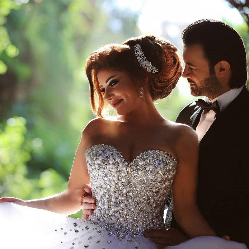 Elegant Crystal Pearl Beaded Corset Sweetheart Ball Gown Wedding Dress for Brides - Perfect for Bridal Showers, Formal Dances & Romantic Evening Events