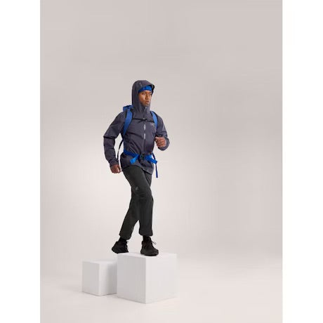 Arc'teryx Men's Beta Jacket - Waterproof & Breathable Hiking Jacket for Outdoor Adventures - Perfect for Camping, Climbing & Rainy Day Wear