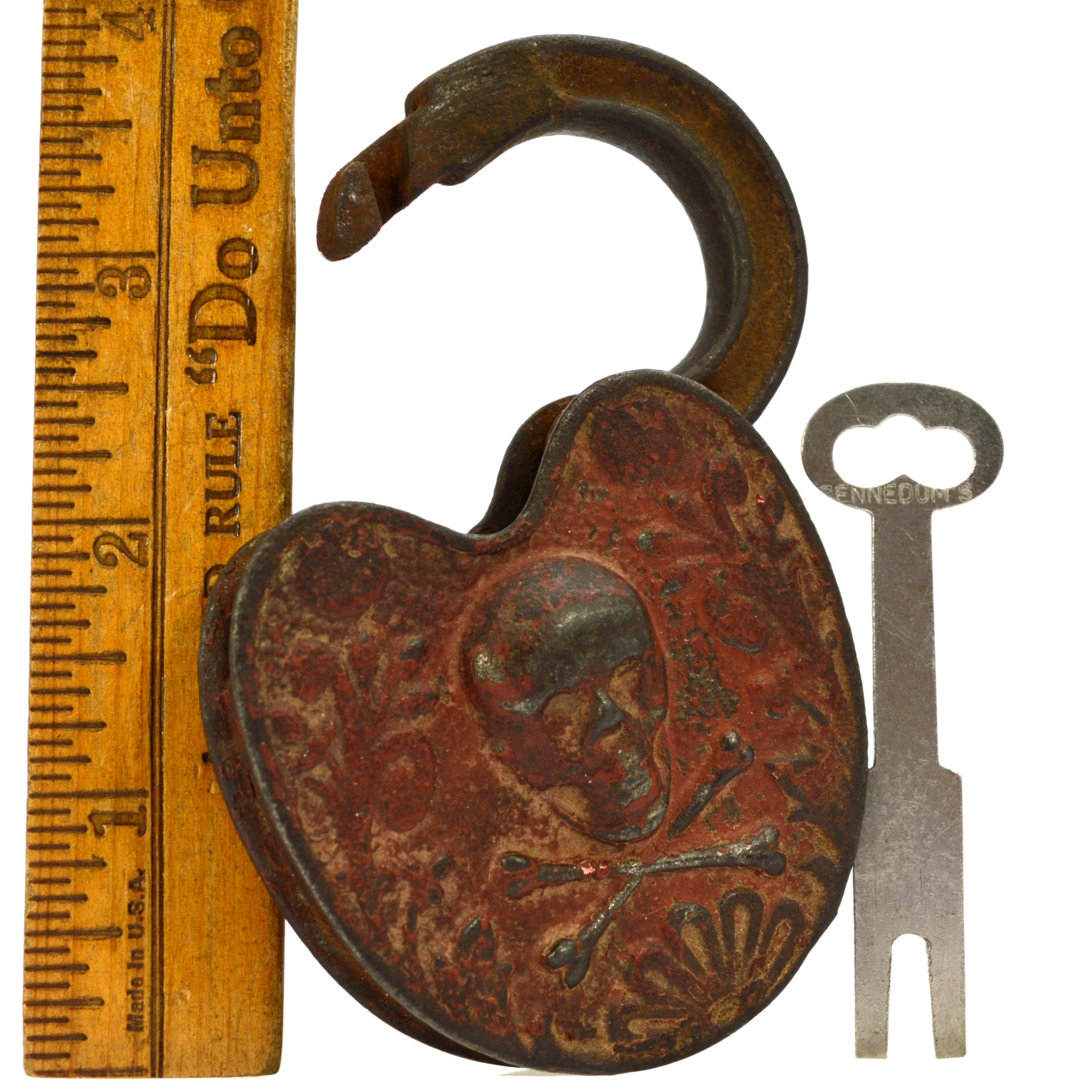 Antique Skull & Crossbones Padlock with Key - Rare Pirate Poison Lock for Collectors & Home Decor - Perfect for Gothic, Steampunk, and Vintage Themed Displays