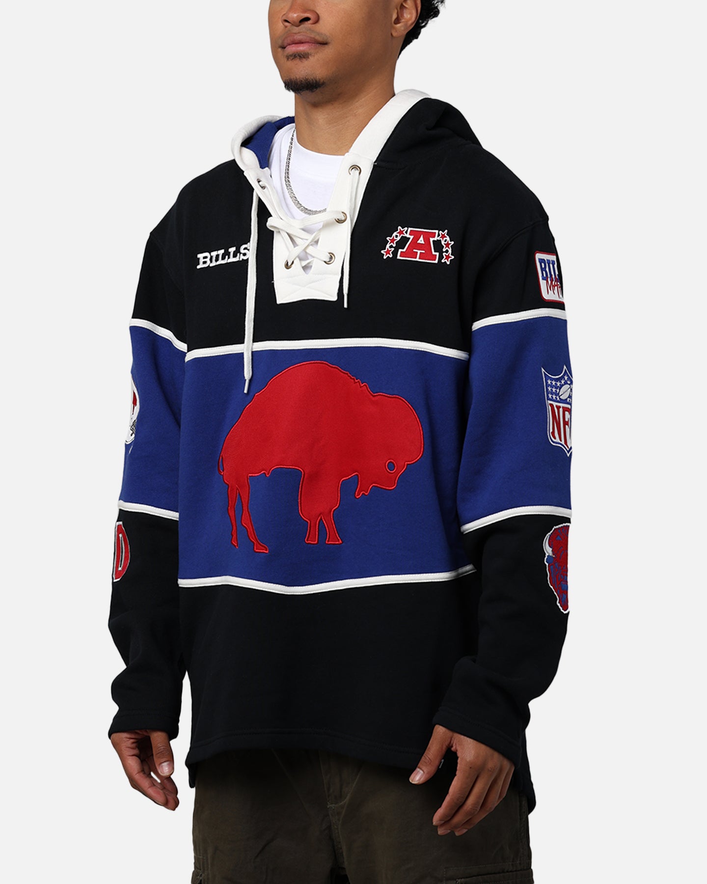 47 Brand Buffalo Bills NFL Legacy Lacer Hoodie for Men - Jet Black Pullover Sweatshirt with Team Logo - Perfect for Game Day, Tailgating & Casual Wear