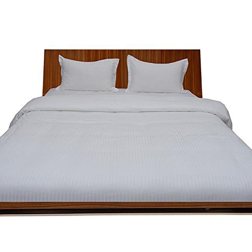 Premium 600-Thread Count 3-Piece Duvet Cover Set with Flat Sheet - Ultra Soft Luxury Bedding in White Stripe Pattern (King/Standard/Eastern King Sizes) for Master Bedroom, Guest Room & Hotel Decor