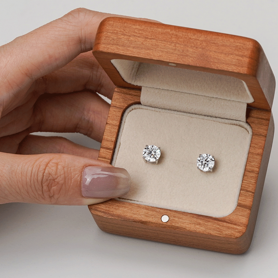 1 CT. Brilliant Cut Moissanite Stud Earrings for Women - Perfect for Weddings, Parties & Everyday Elegance