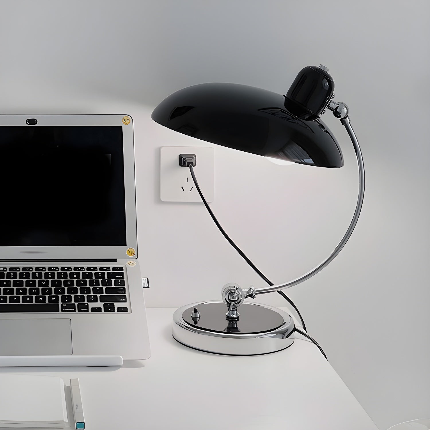 Vintage Industrial Desk Lamp with Adjustable Arm - Perfect for Home Office, Study & Reading Nook Lighting