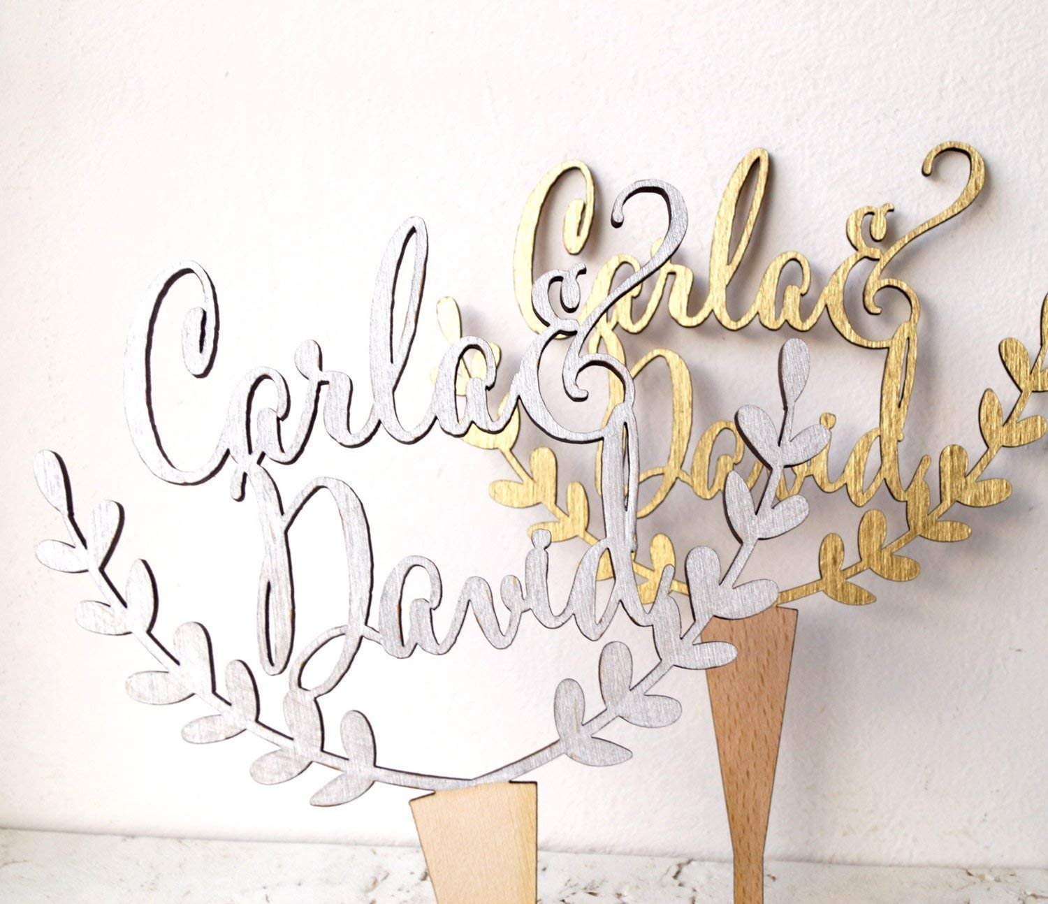 Custom Wedding Cake Topper - Personalized Rustic Cake Topper with Leaf Design & Names - Perfect for Wedding Cakes, Anniversary Cakes & Special Occasion Desserts