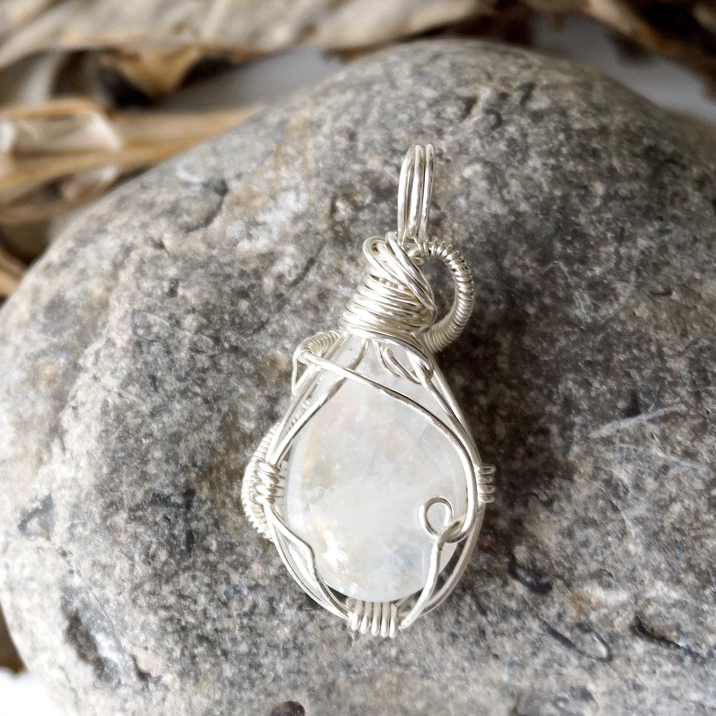 925 Sterling Silver Rainbow Moonstone Pendant Necklace for Women | Elegant Healing Crystal Jewelry Gift for Birthday, Anniversary & Special Occasions