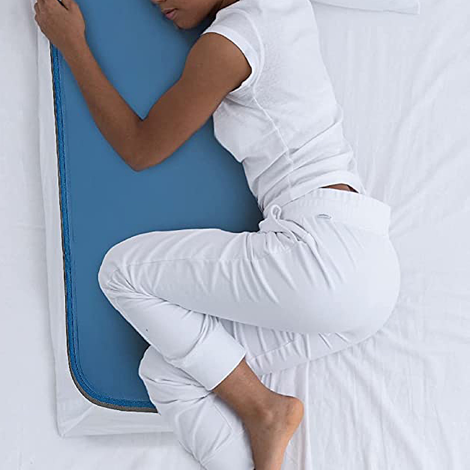 Cryogel Cooling Pad for Pain Relief & Muscle Recovery - Reusable Ice Pack for Back, Neck, Shoulder - Hot & Cold Therapy for Sports Injuries, Post-Surgery, Arthritis - Perfect for Athletes & Home Use