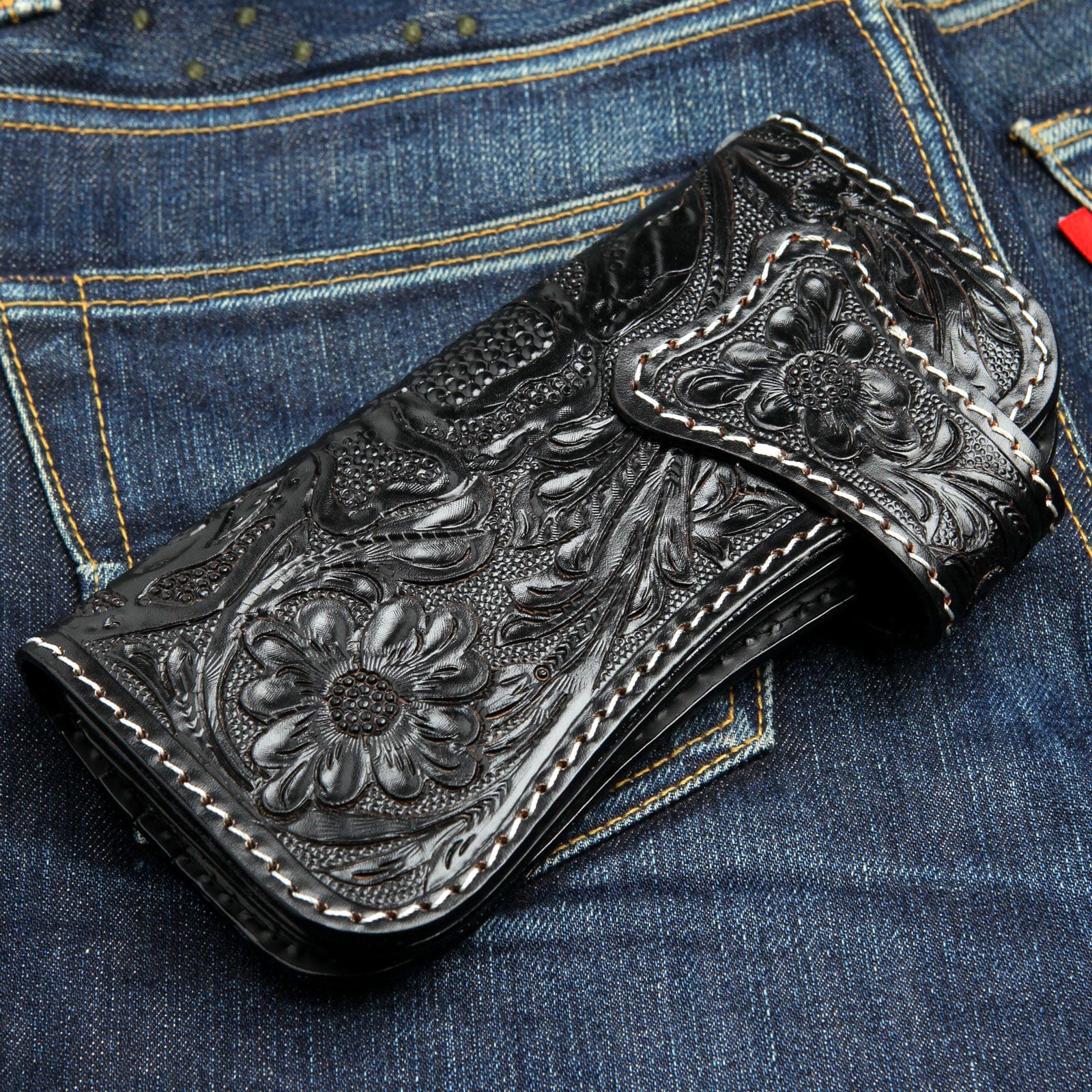 Black Phantom Skull Genuine Leather Biker Wallet for Men - Premium Motorcycle Rider Wallet with Chain - Perfect for Bikers, Gift for Motorcycle Enthusiasts