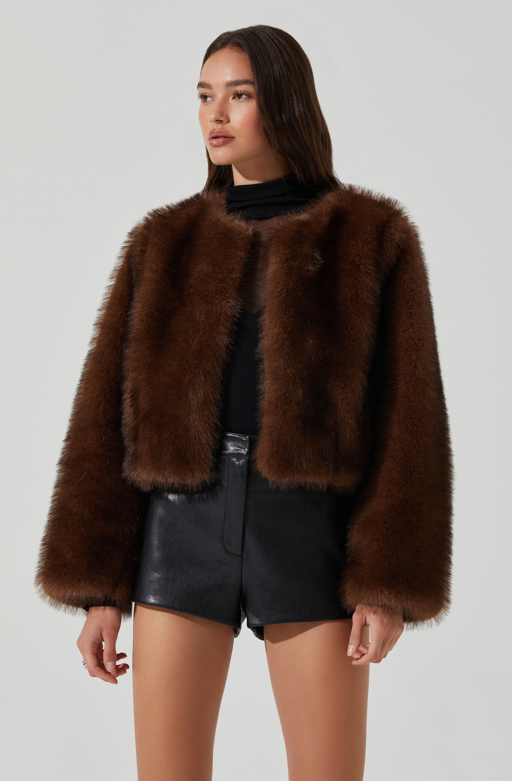 Doxey Faux Fur Cropped Jacket for Women - Stylish Winter Coat with Soft Faux Fur Collar - Perfect for Casual Outings, Date Nights & Holiday Parties