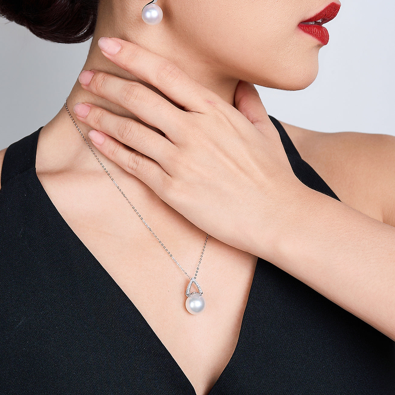 18K Solid Gold Diamond Edison Pearl Necklace for Women - Luxury High-Quality Pearls Jewelry Gift for Anniversary, Wedding & Special Occasions