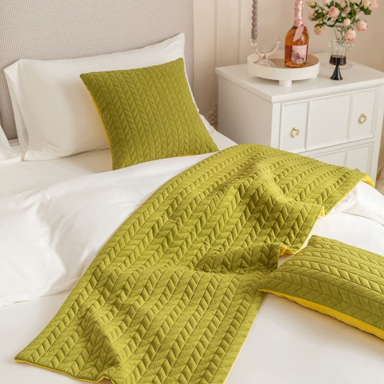 Luxury Dutch Velvet Bed Runner Scarf - King & Queen Size (18x70 Inches) - Elegant Bedspread Coverlet for Foot of Bed - Perfect for Hotels, Bedrooms & Home Decor - Soft & Stylish Bed Towel Throw - G-45 * 180cm/18x70