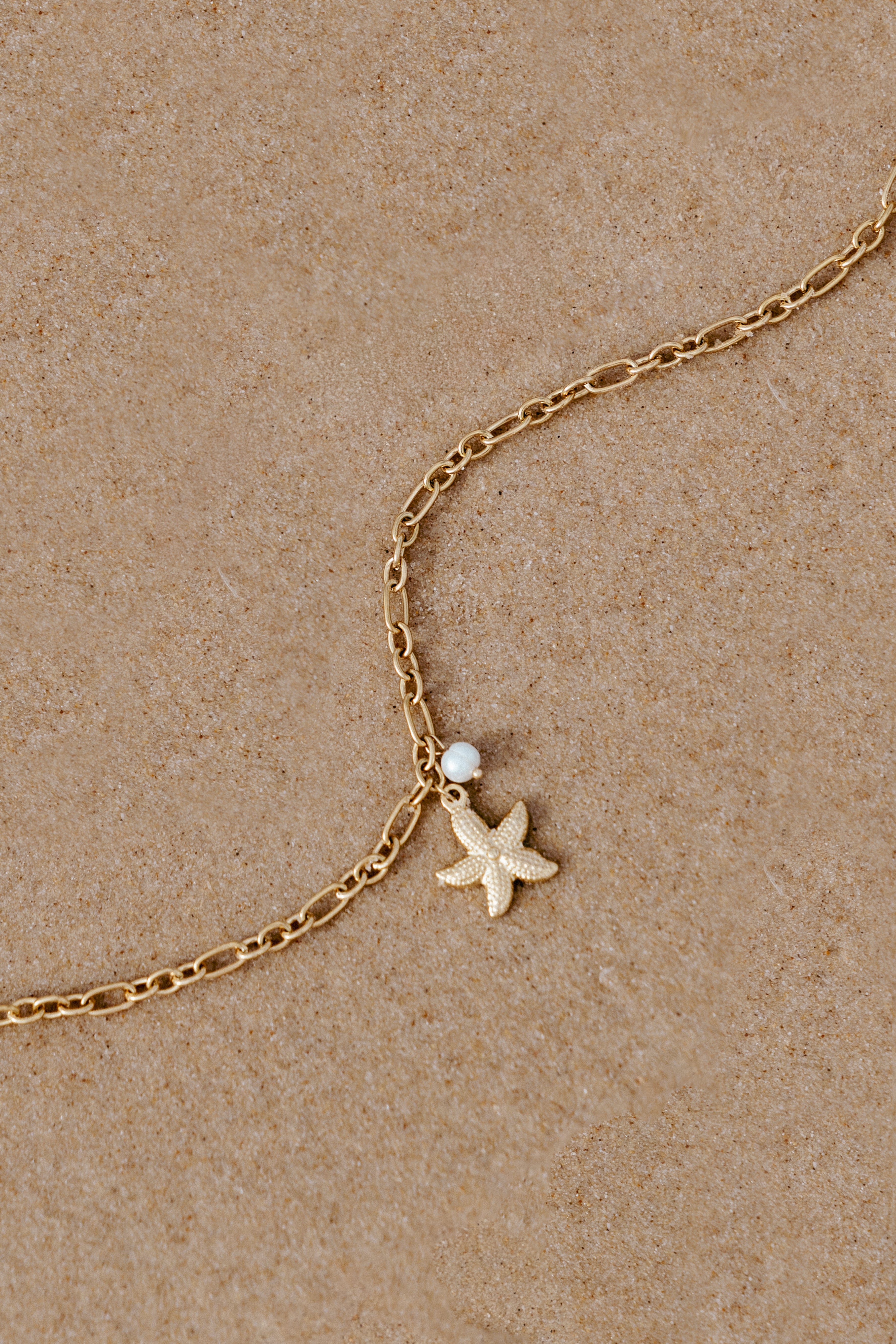Elegant Cassia Necklace in Gold - Perfect for Weddings, Parties & Everyday Wear