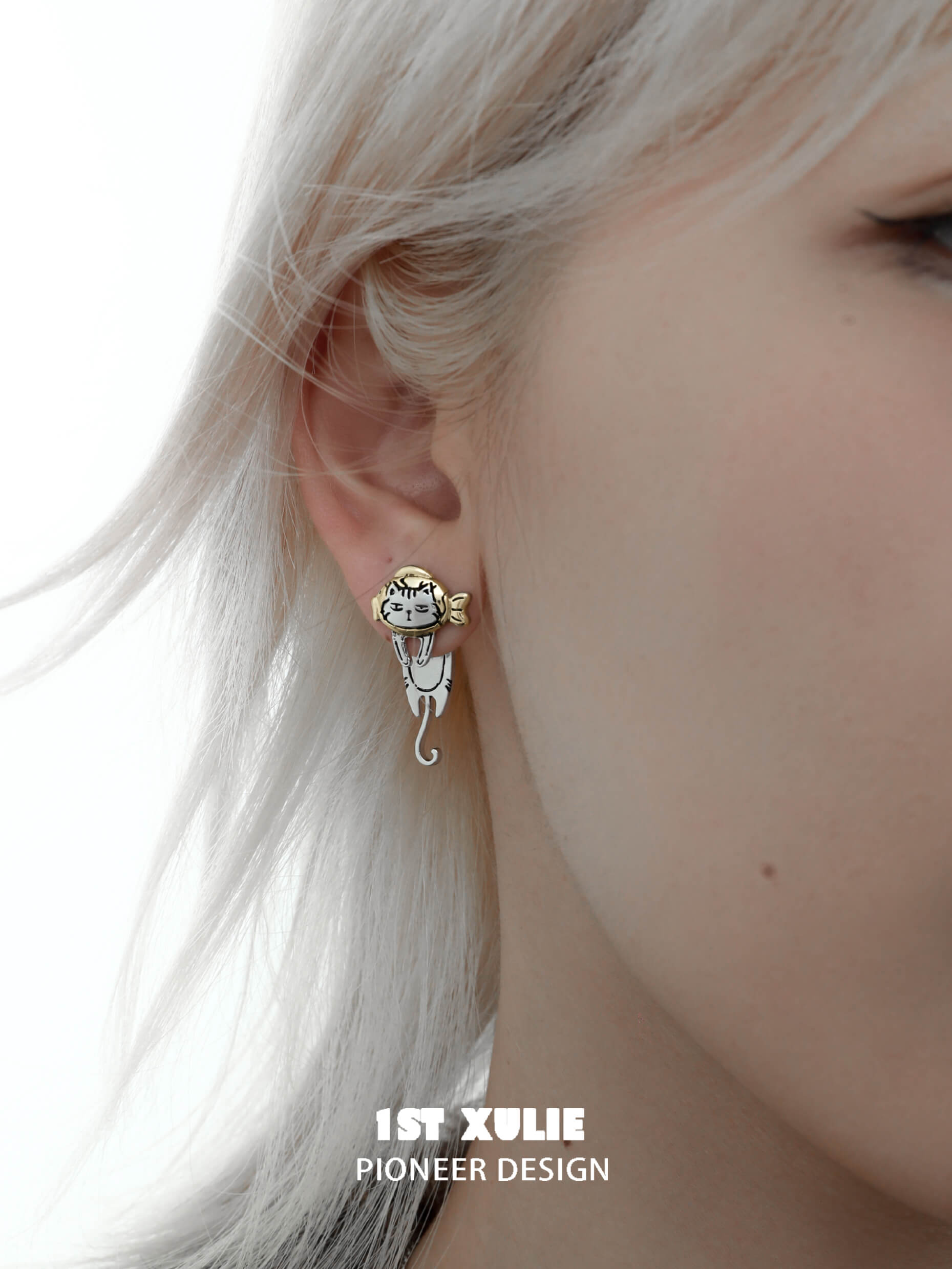 Graffiti Kitten S925 Sterling Silver 18K Gold Plated Cat Earrings for Women - Perfect Gift for Cat Lovers, Birthday, Anniversary & Everyday Wear