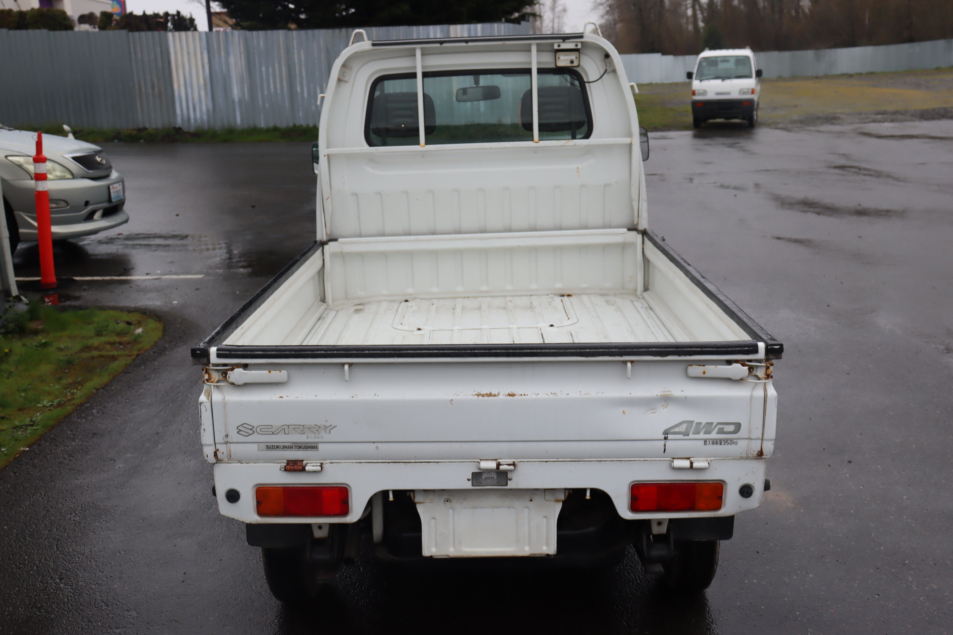 1996 Suzuki Carry Kei Truck JDM DD51T 4WD Low Mileage - Compact Mini Truck for Off-Road, Farm & Urban Delivery
