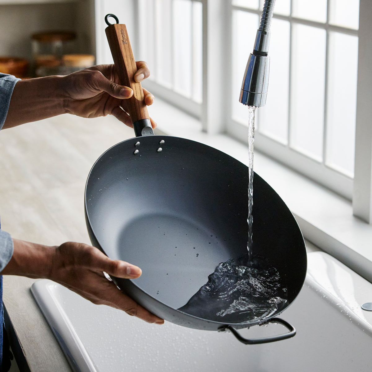Premium Kyoto Carbon Steel 14-Inch Wok Pan - Professional Restaurant-Grade Black Wok for Stir-Frying, Deep Frying & Asian Cooking - Perfect for Home Chefs & Commercial Kitchens