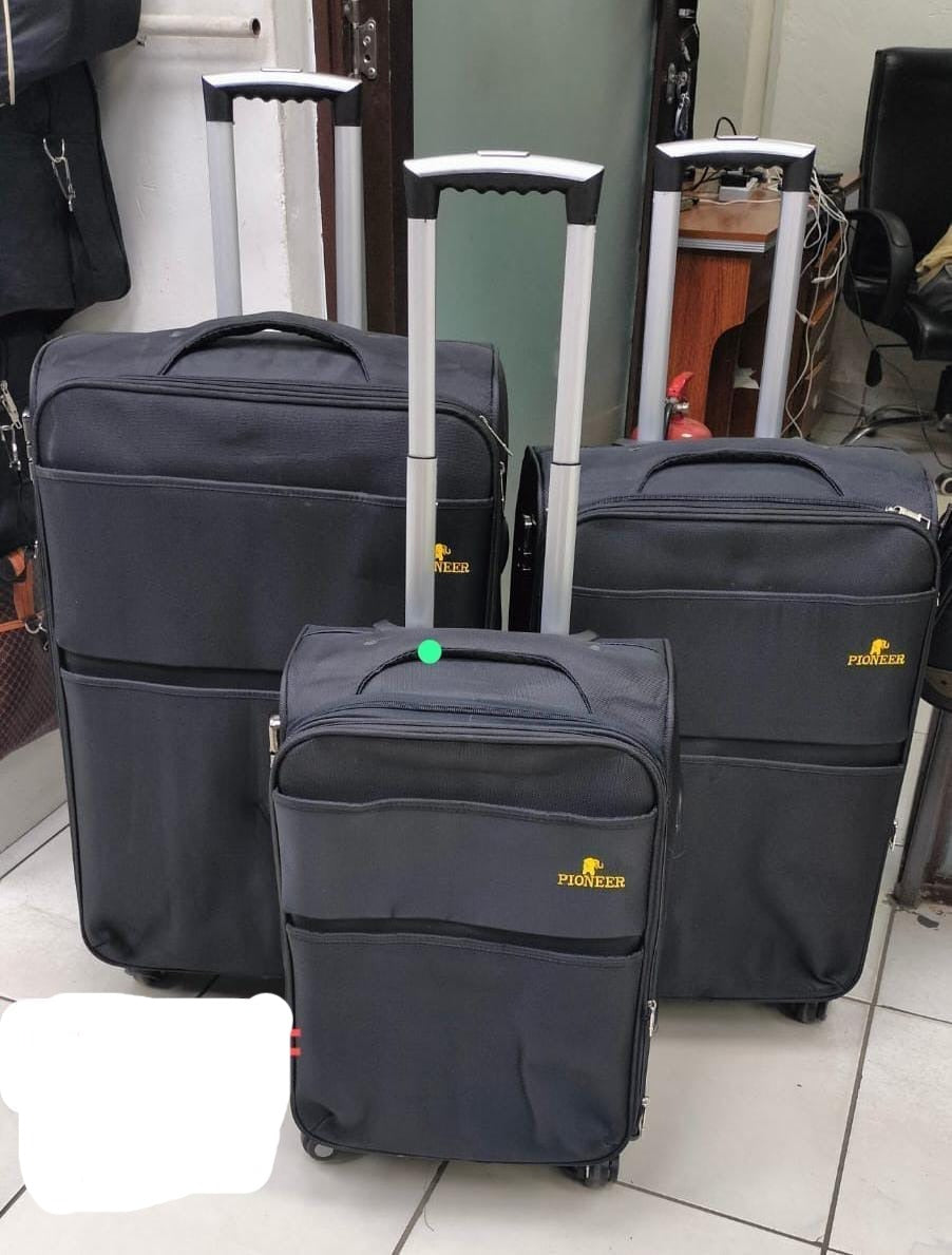3-Piece Black Luggage Set - Lightweight Spinner Suitcase for Travel, Business & Vacation | Durable Hardshell Carry-On & Check-In Bags