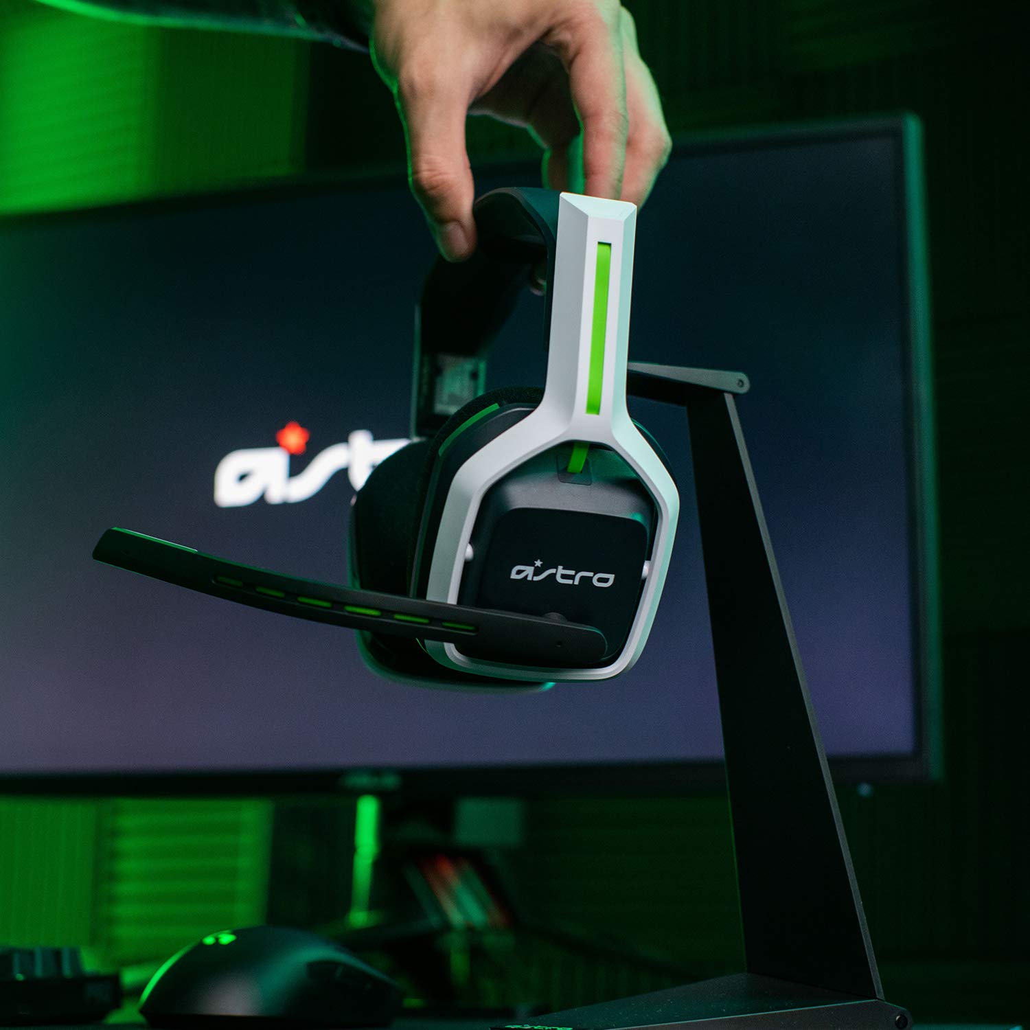 ASTRO Gaming A20 Wireless Headset Gen 2 for Xbox Series X|S, Xbox One, PC & Mac - White/Green - Premium Gaming Headset with Noise Isolation for Immersive Gameplay & Online Chat