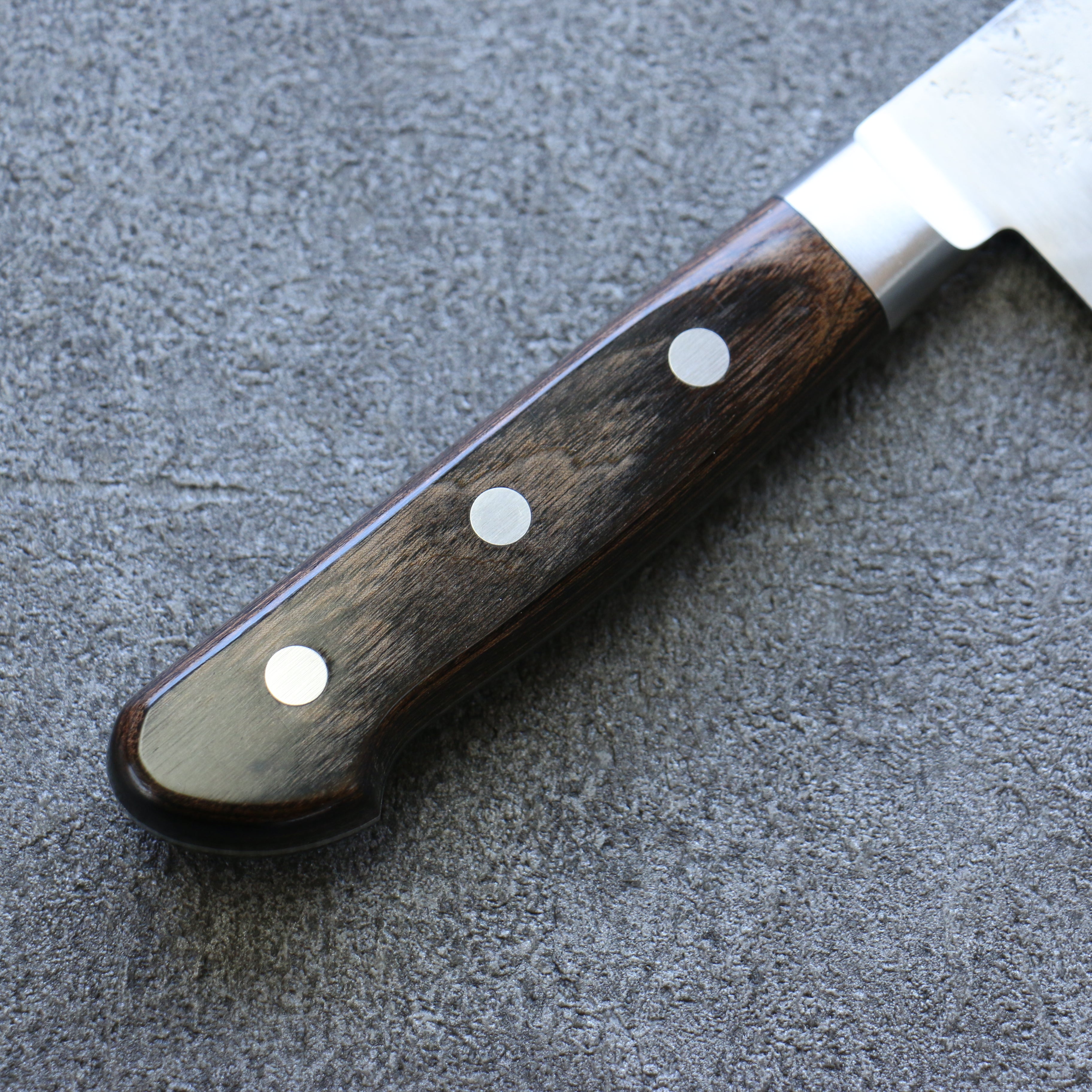 Premium Seisuke Silver Steel No.3 Nashiji Santoku Knife 180mm - Japanese Chef Knife with Brown Pakkawood Handle - Perfect for Slicing, Dicing & Chopping Vegetables, Meat & Fish
