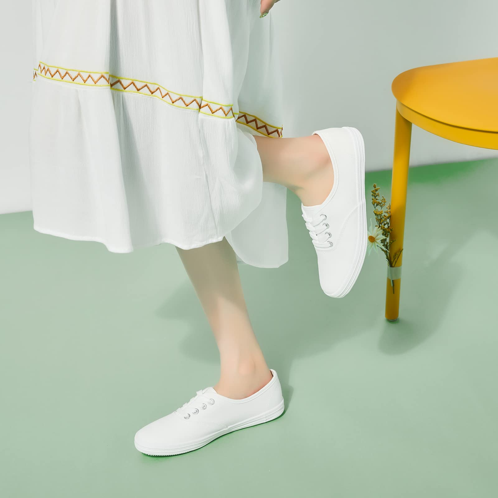 TUOPIN Women's White Canvas Sneakers - Low Top Lace-Up Casual Shoes for Women | Lightweight Breathable Tennis Shoes | Perfect for Walking, Workout & Everyday Wear