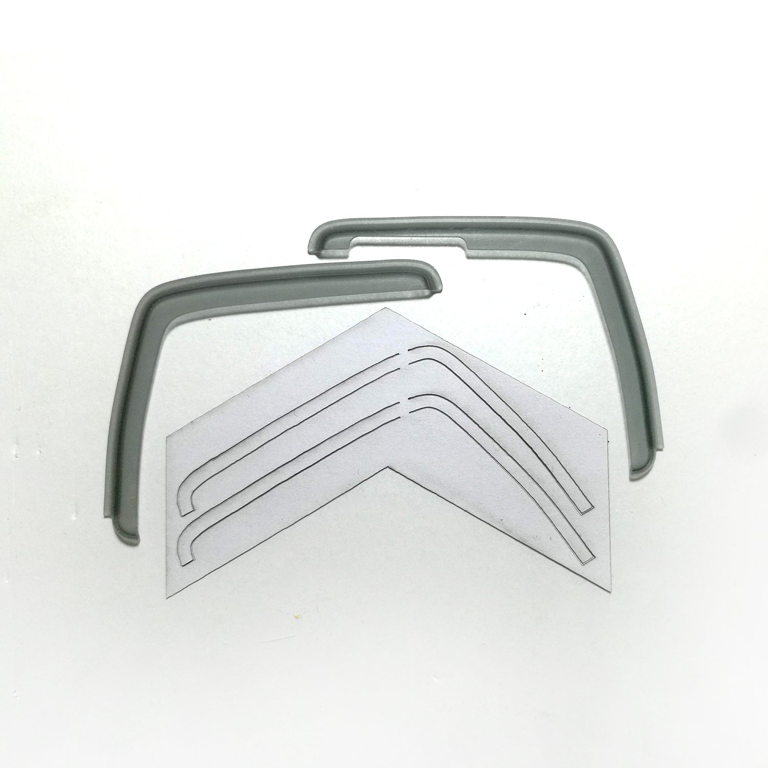 TAMIYA 1/14 RC Tractor Truck Plastic Windows Visor - Compatible with Models 3363, 1851, 56335, 56348, 56352, 56357 - DIY Replacement Parts for Radio Controlled Lorry - Perfect for Model Building, Customization, and RC Truck Enthusiasts