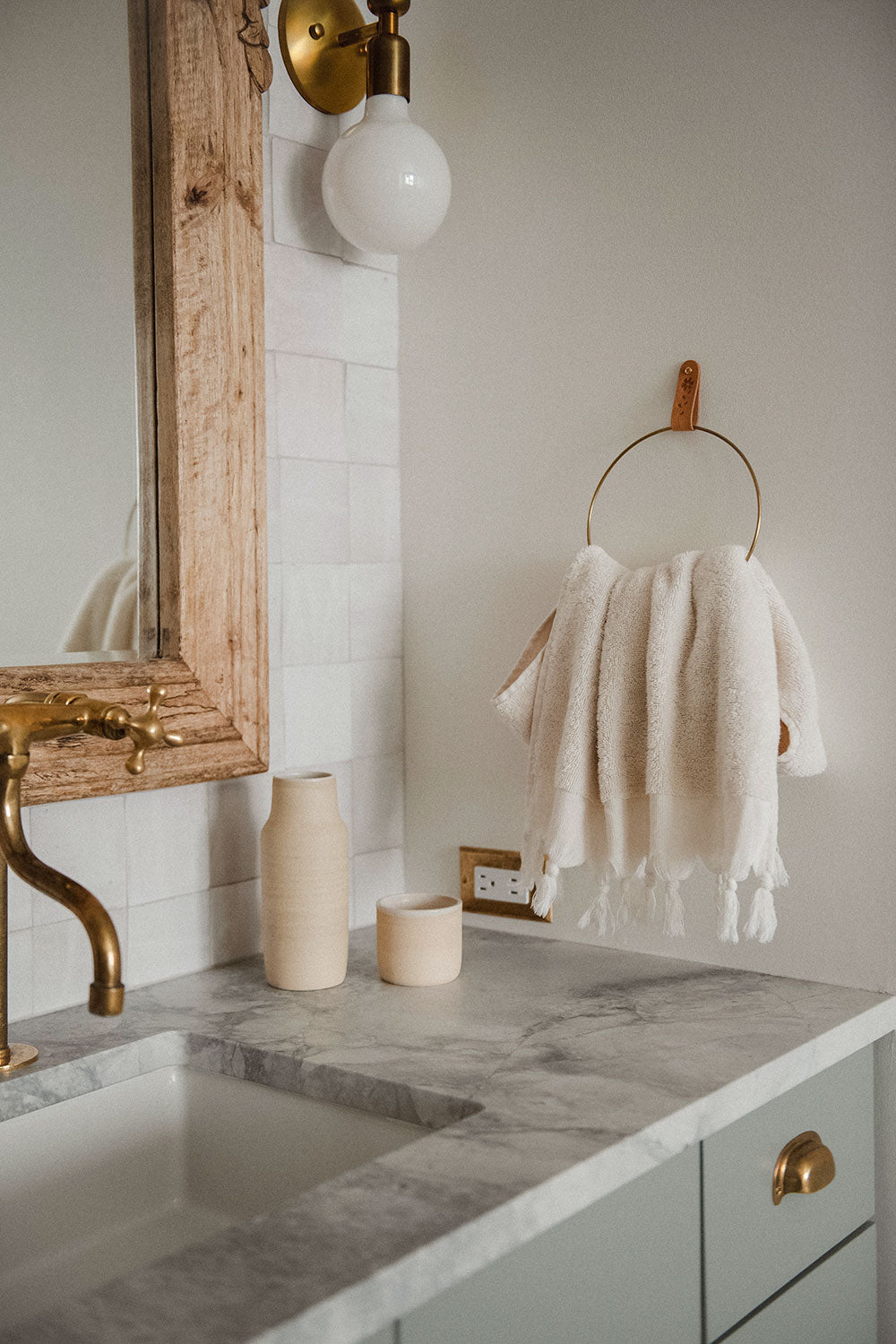 Stamped Leather Loop Towel Ring - Rustic Bathroom Decor for Farmhouse & Vintage Style Homes - Perfect for Hand Towels in Bathrooms, Kitchens & Powder Rooms