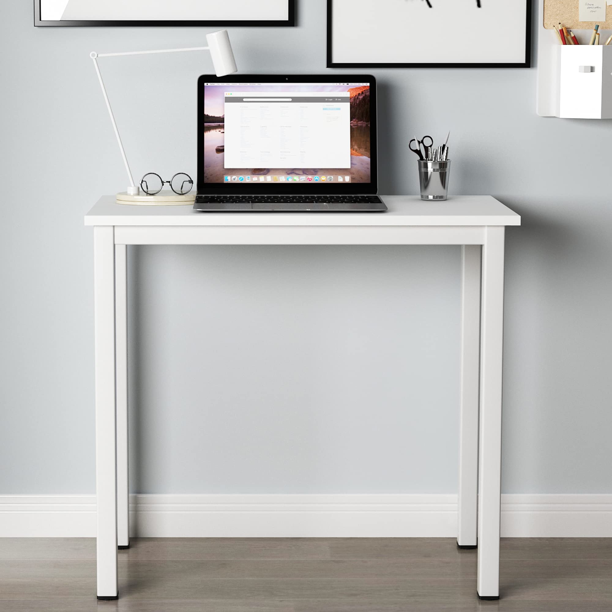Soges 31.5 Inch Small White Computer Desk - Compact Writing Study Workstation for Home Office, Dorm Room & Small Spaces | Perfect for Remote Work, Online Classes & Crafting