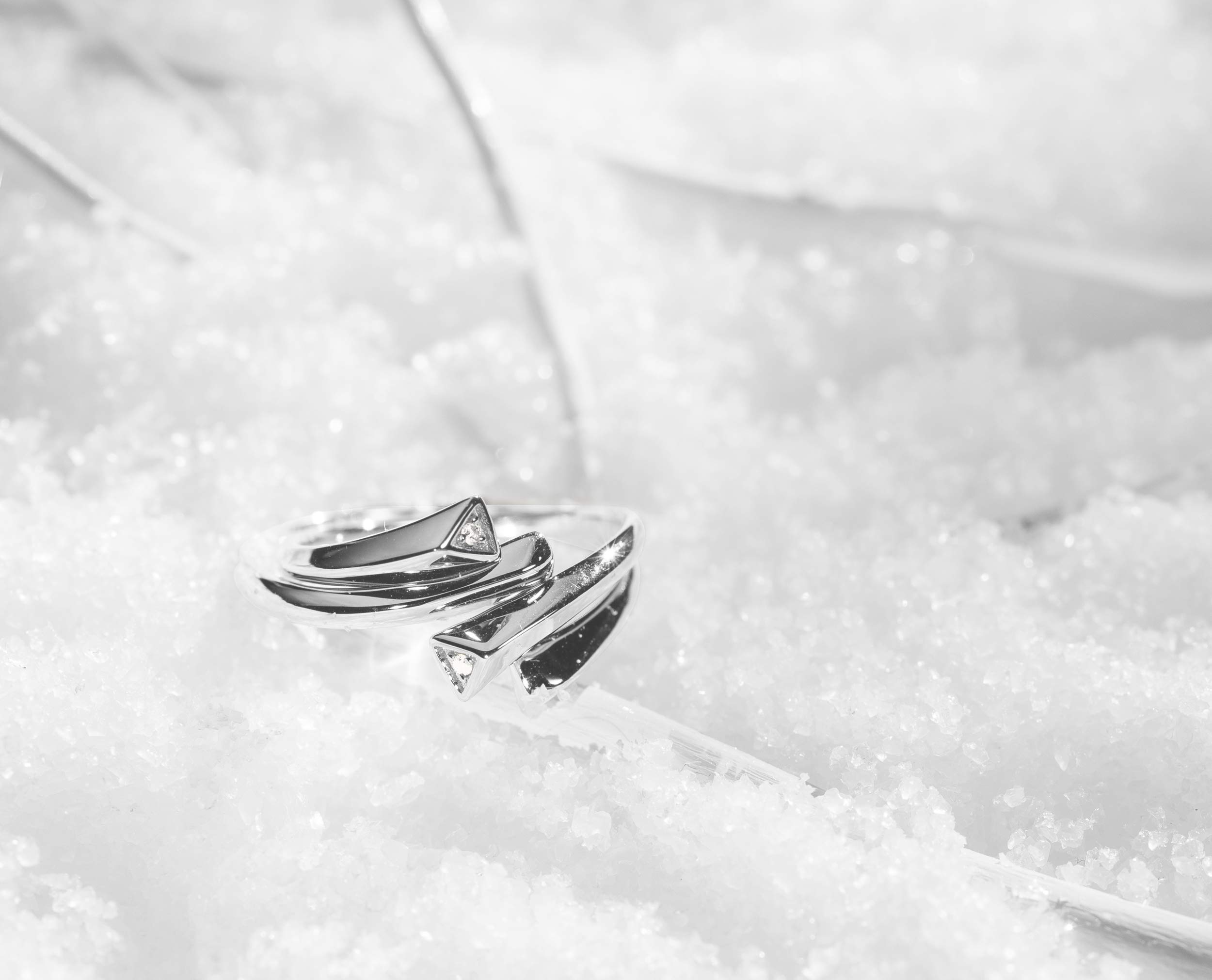 Majade 14K White Gold Bridal Set – Handmade Diamond Wedding Ring Set for Couples, Matching Minimalist Engagement Bands – Perfect for Proposals, Anniversaries & Romantic Occasions
