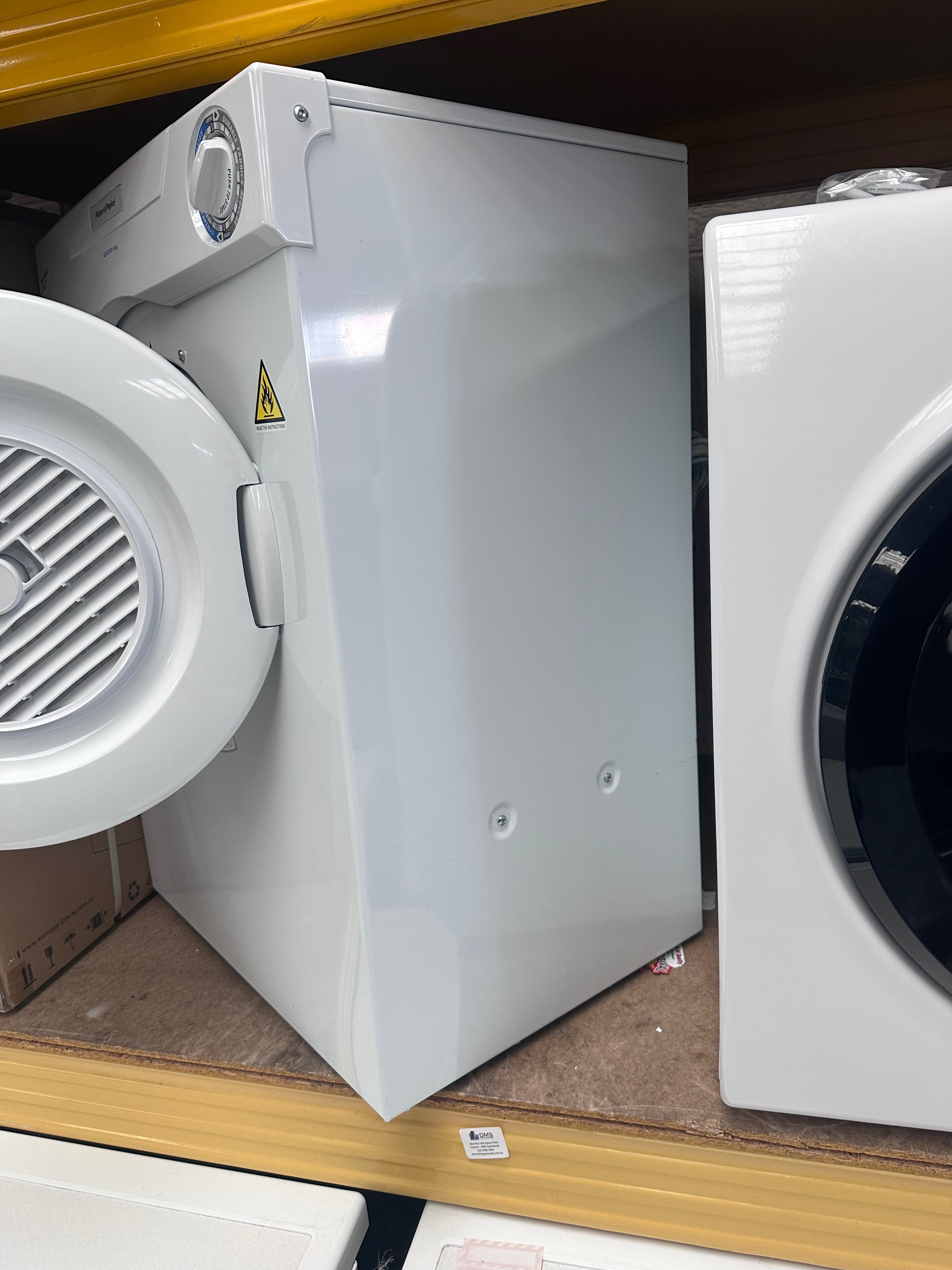 Refurbished Fisher & Paykel 4kg Compact Clothes Dryer - Perfect for Apartments, Laundromats & Small Spaces