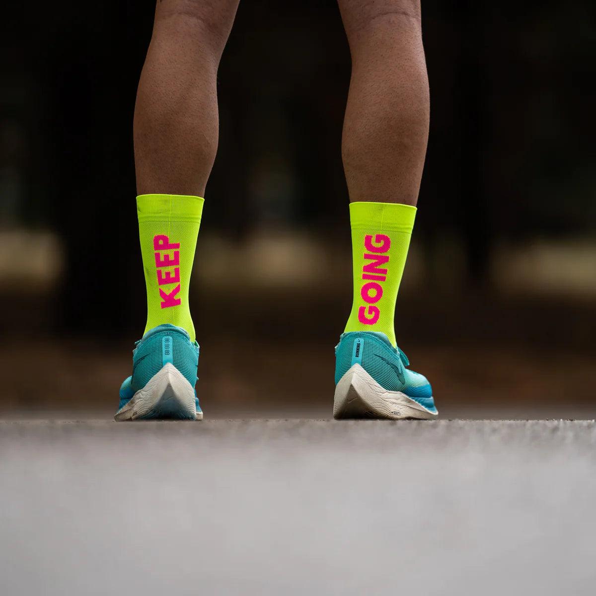Breathable Yellow Running Socks for Men & Women - Moisture-Wicking Athletic Socks for Jogging, Gym, Marathon - Comfortable Sports Socks for Workout & Daily Wear