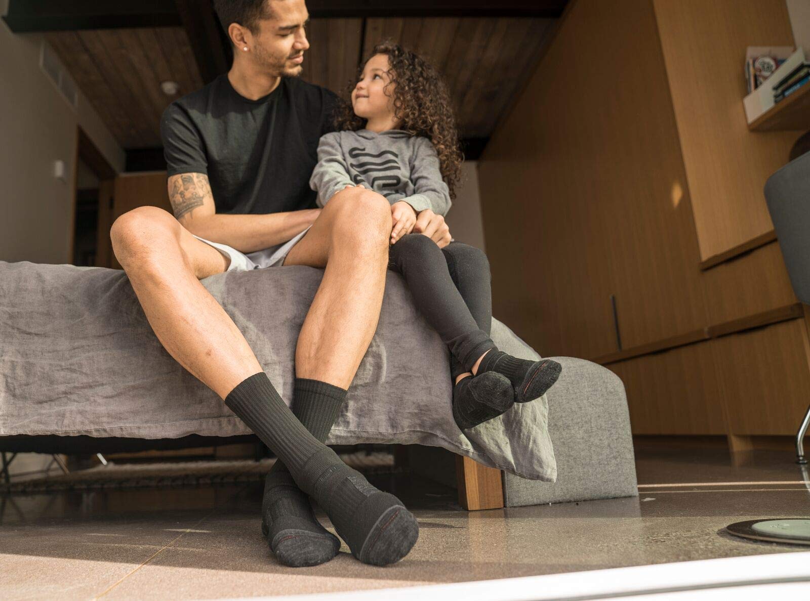 Strideline Basic Crew Socks 8-Pack - Quad-Ply Yarn Padding, Direct Compression & Zoned Cushioning for All-Day Comfort - Perfect for Running, Hiking, Gym & Everyday Wear