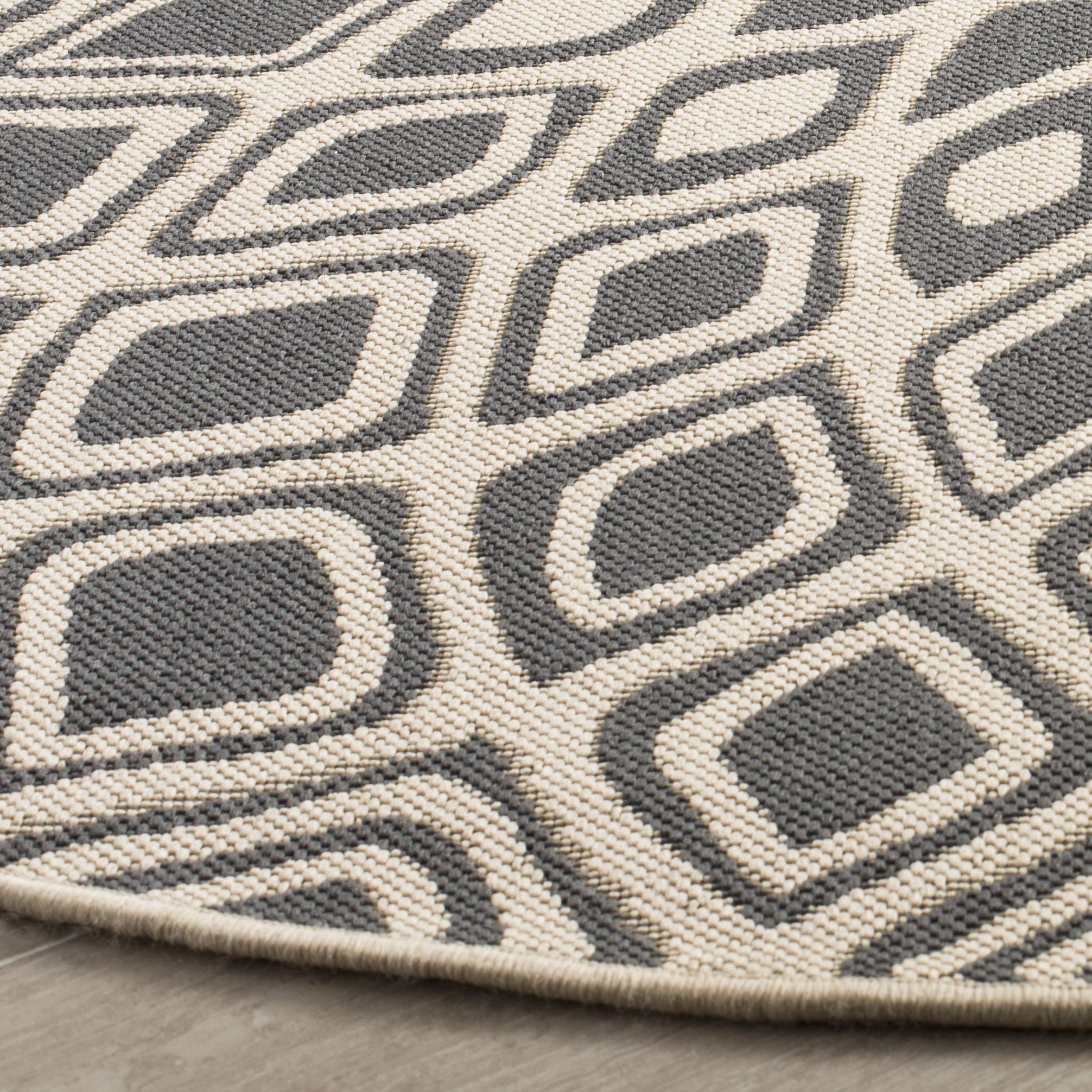 SAFAVIEH Courtyard Collection 6'7
