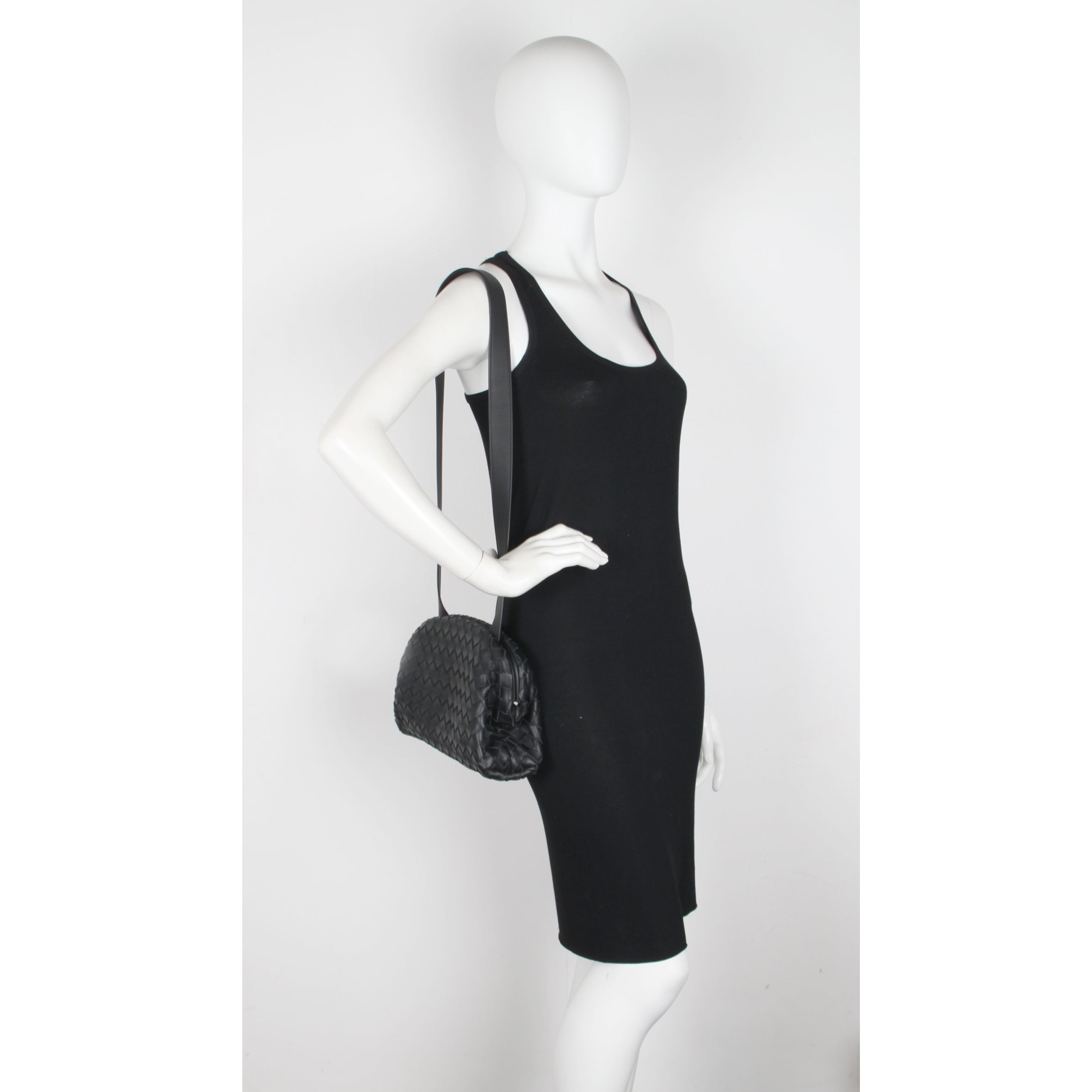 Intrecciato Leather Crossbody Pouch with Adjustable Strap - Black | Stylish & Compact for Everyday Use, Travel & Shopping
