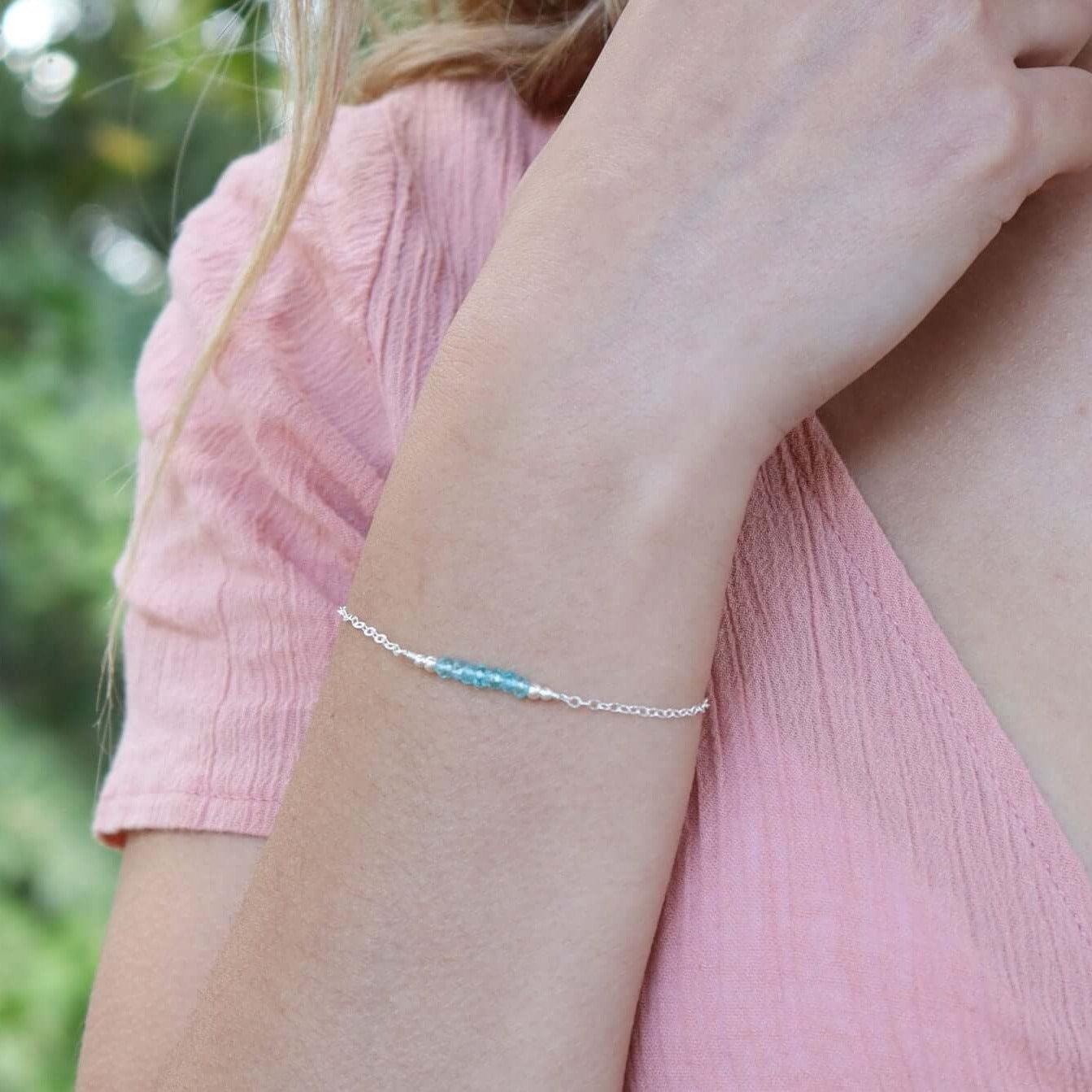 Sparkling Blue Apatite Gemstone Faceted Bead Bar Bracelet for Women - Handmade Adjustable Healing Crystal Jewelry for Meditation, Yoga & Spiritual Gifts