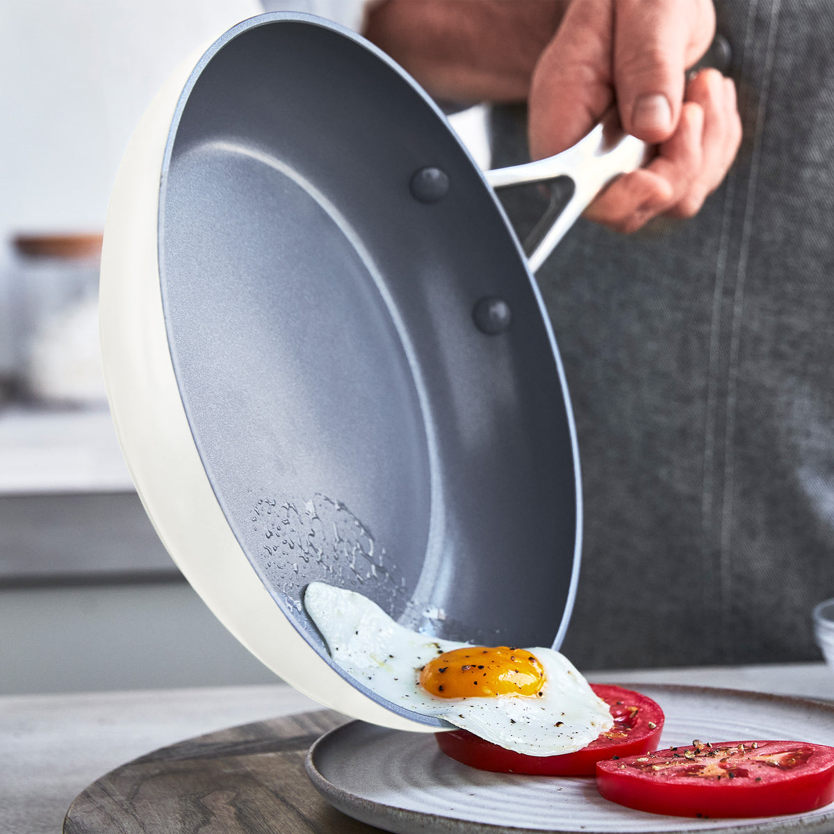 Valencia Pro Ceramic Nonstick 8, 9.5 & 11-Inch Frying Pan Set - Cream White | PFOA-Free Cookware for Healthy Cooking | Perfect for Sauteing, Frying & Omelets in Home Kitchen