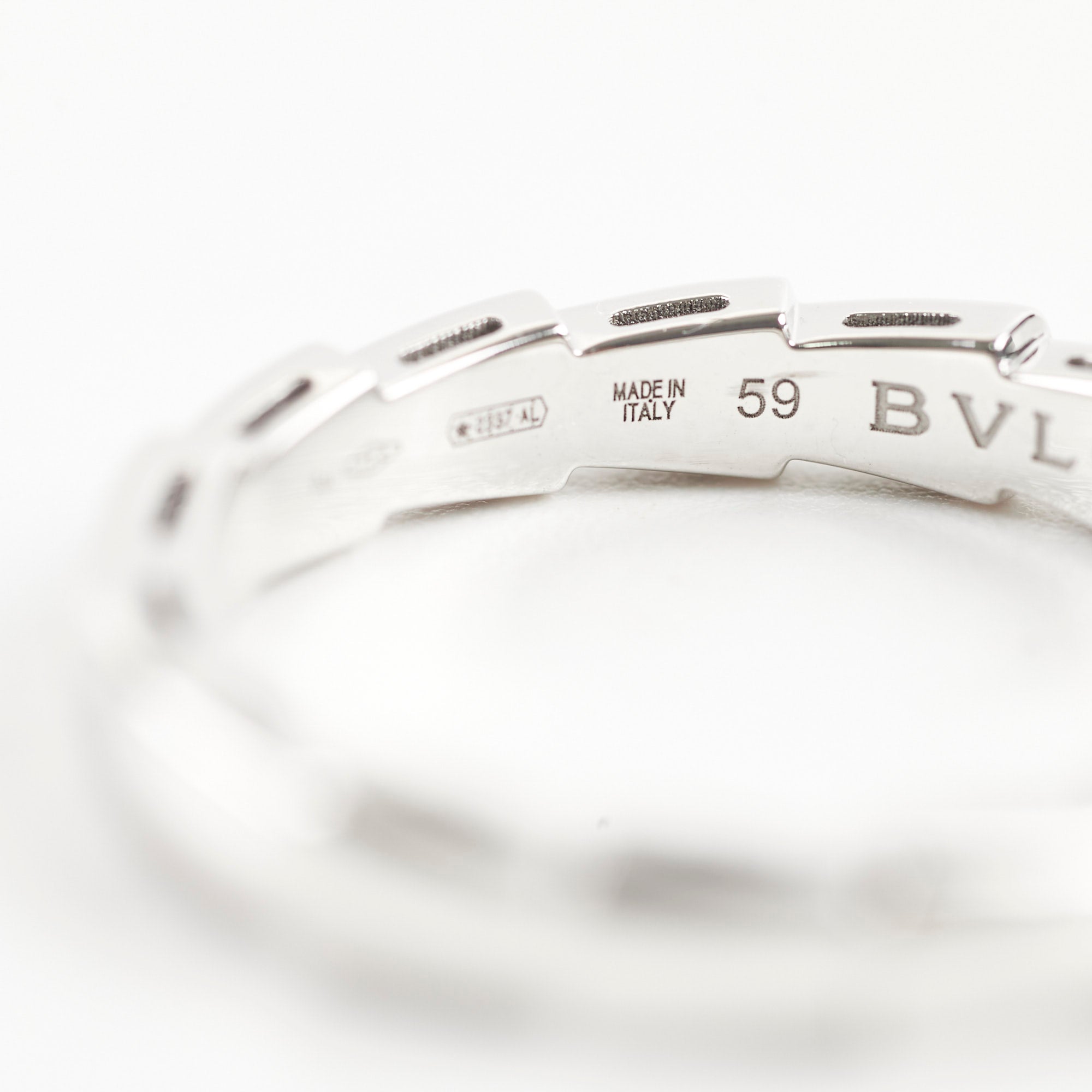 Bvlgari Serpenti Viper Ring 18k White Gold Size 59 - Luxury Snake Jewelry for Women, Elegant Gift for Her, Perfect for Weddings & Special Occasions