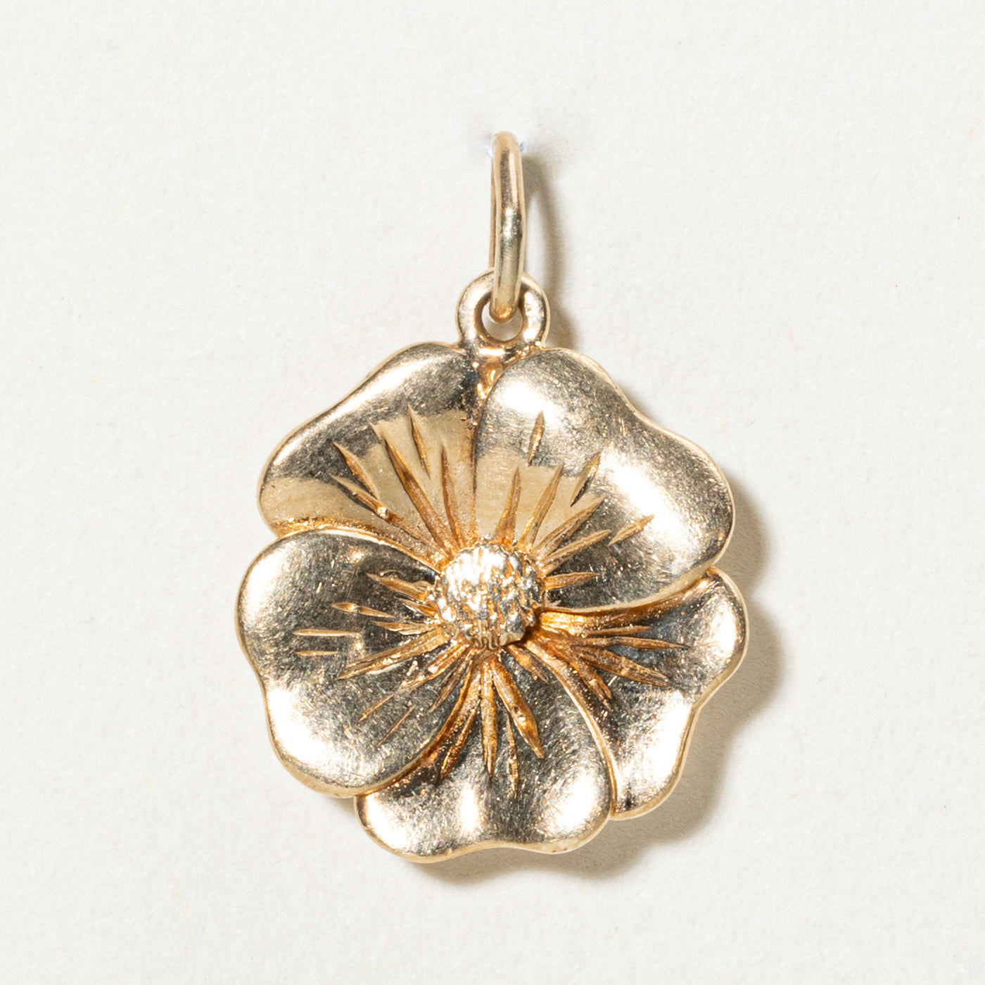 10K Yellow Gold Flower Pendant Necklace for Women - Elegant Floral Jewelry Gift for Her - Perfect for Birthdays, Anniversaries & Special Occasions