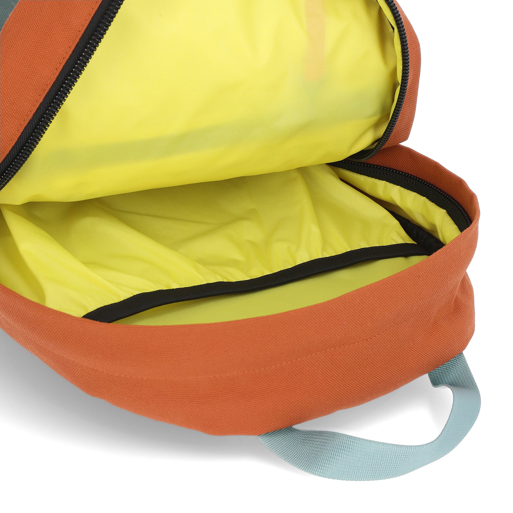 Best Lightweight Daypack for Hiking & Travel - Durable Waterproof Backpack for Men & Women - Perfect for Outdoor Adventures, Commuting & Daily Use
