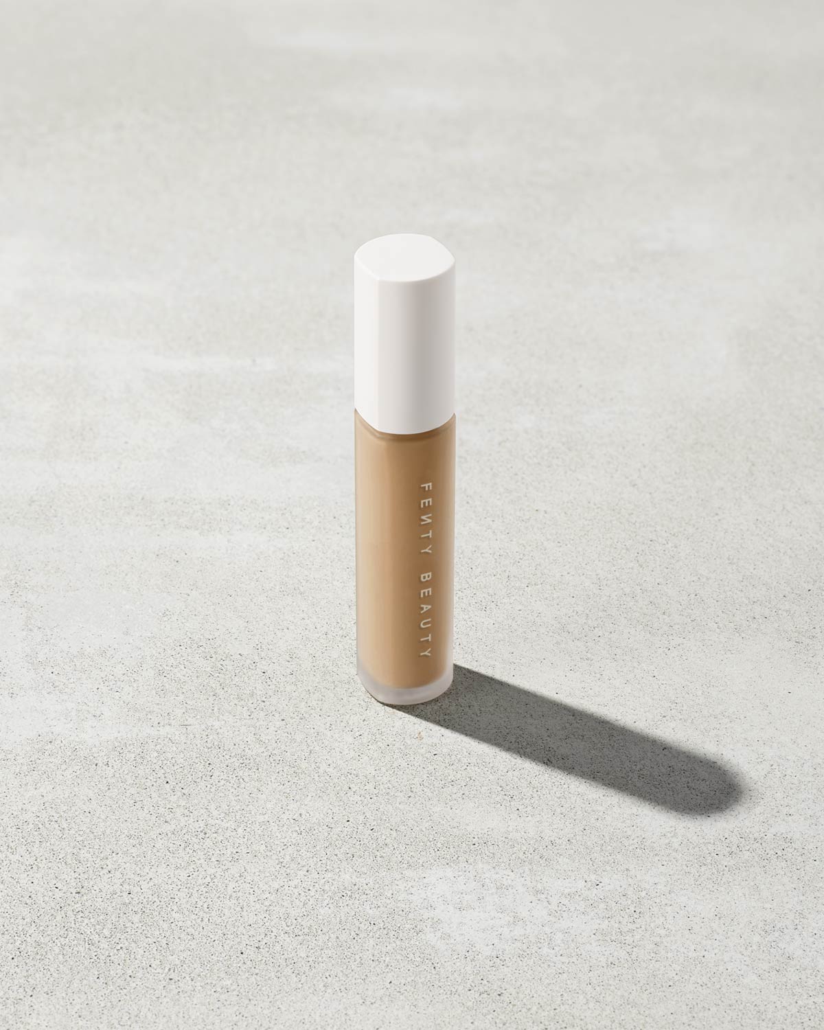 Pro Filt'r Instant Retouch Concealer #260 - Full Coverage Liquid Makeup for Dark Circles & Blemishes - Perfect for Everyday Wear & Photo Shoots