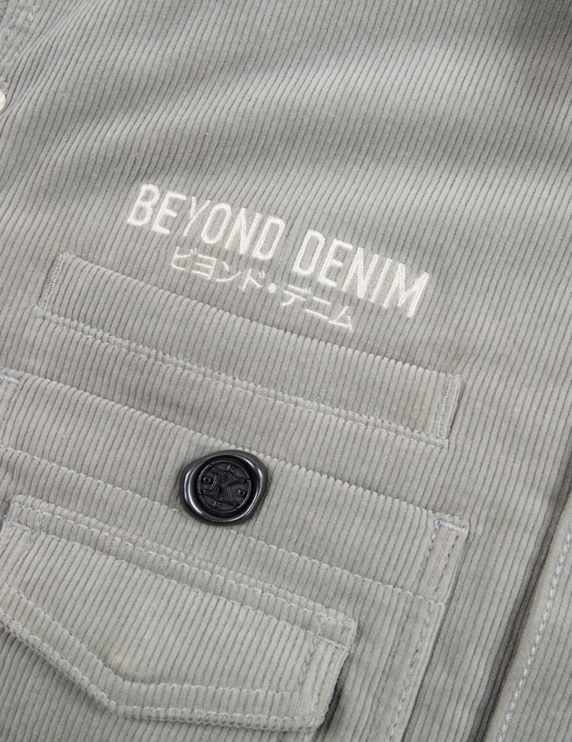 Stylish Logo Embroidered Corduroy Shirt Jacket with UV Protection Sleeves - Perfect for Outdoor Activities & Casual Wear
