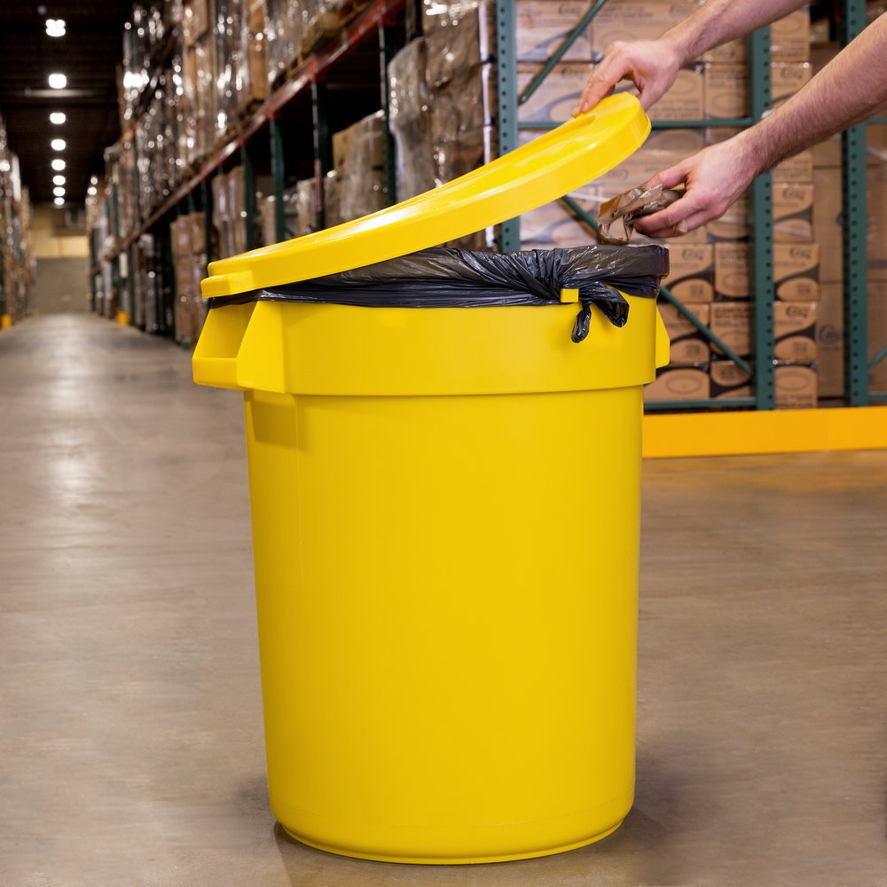 Huskee 32 Gallon Yellow Trash Can with Lid - Heavy Duty Commercial Garbage Bin for Kitchen, Office, Restaurant & Outdoor Use