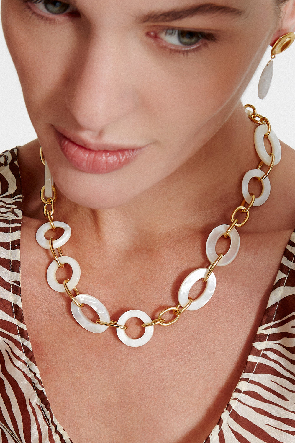 Mariner Chain Link Necklace with White Mother of Pearl Pendant - Perfect for Beach Weddings, Summer Outfits & Boho Jewelry Collection