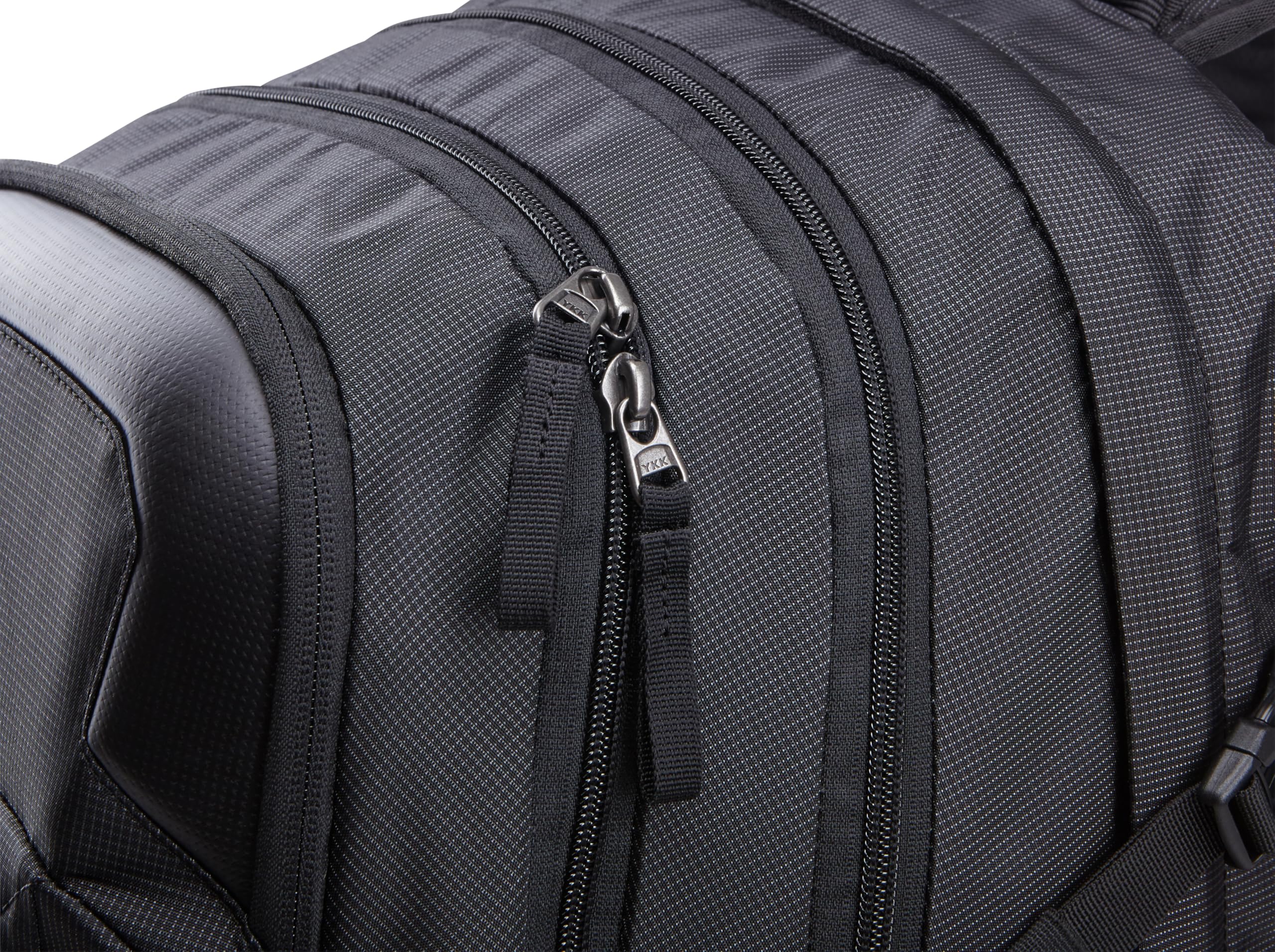 Thule EnRoute Escort 2 Backpack 27L - Lightweight Travel Backpack for Men & Women, Water-Resistant Laptop Bag with USB Charging Port - Perfect for Commuting, Hiking, and Business Trips