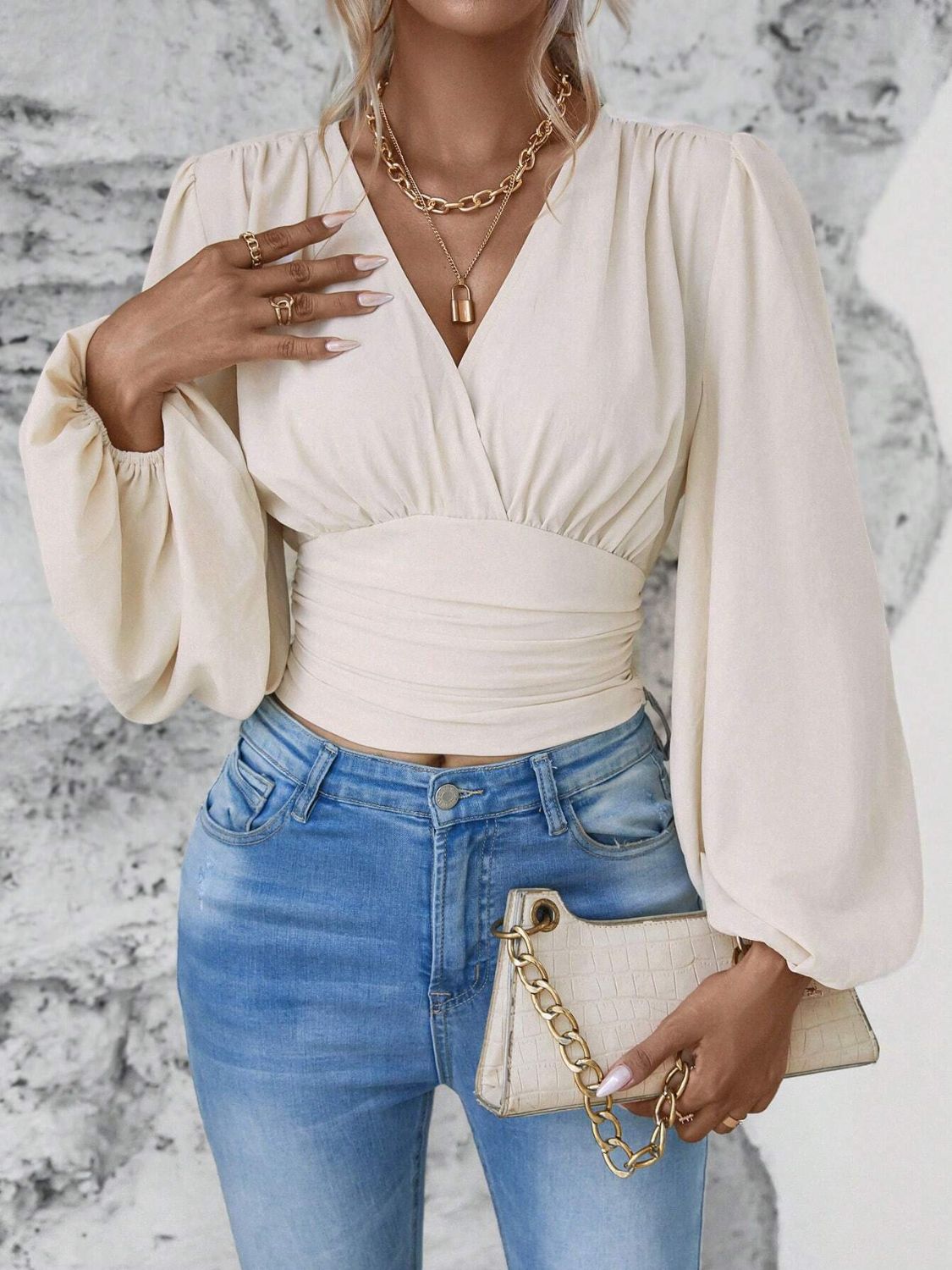 Stylish Synched Waist Balloon Sleeve Resort Top - Women's Fashion Blouse for Beach Vacation & Summer Outings