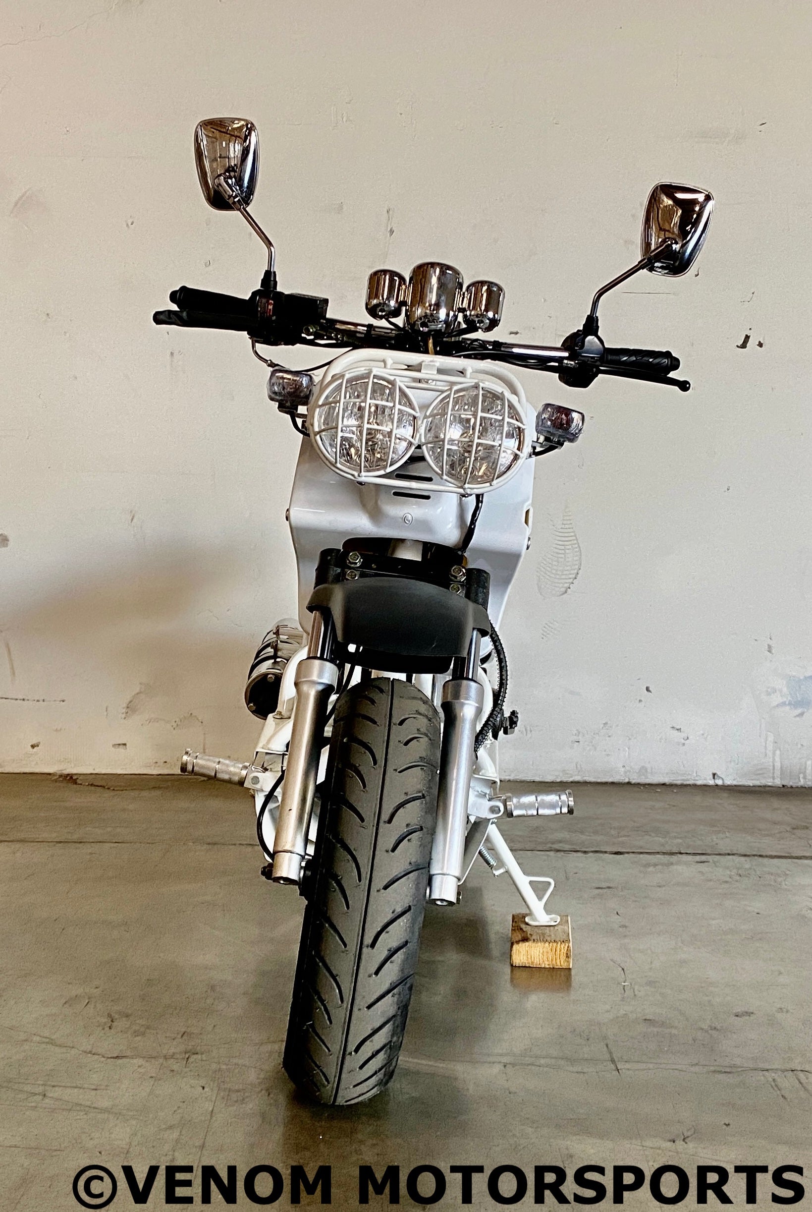 50cc Maddog Scooter - 1st Generation Automatic Transmission Moped for Adults | Commuting, Campus Riding & Urban Transportation