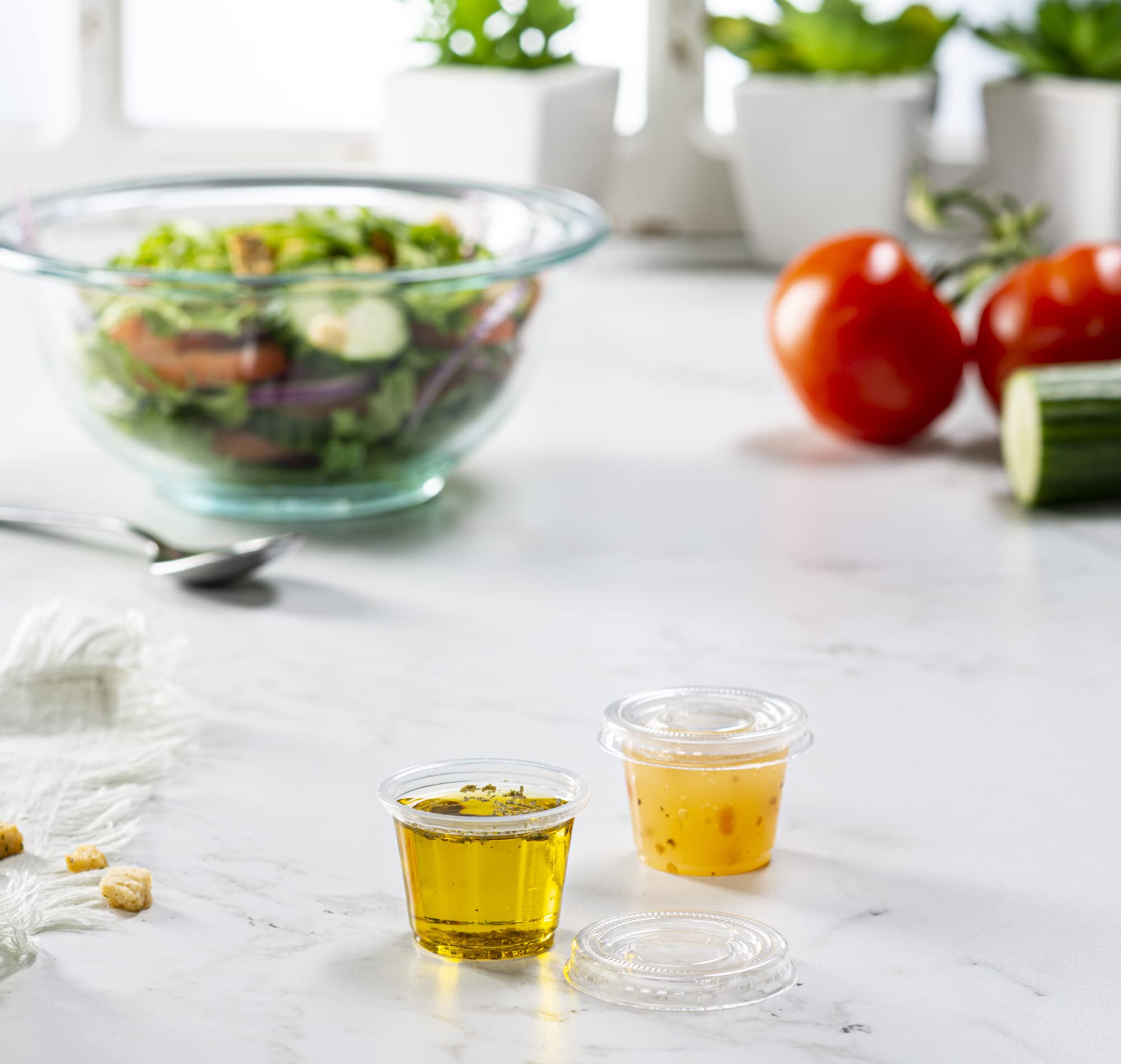 (1 oz - 200 Sets) Clear Disposable Plastic Portion Cups with Lids - Small Mini Containers for Portion Control, Jello Shots, Meal Prep, Sauces & Condiments - Perfect for Parties, Catering, Restaurants & Home Use