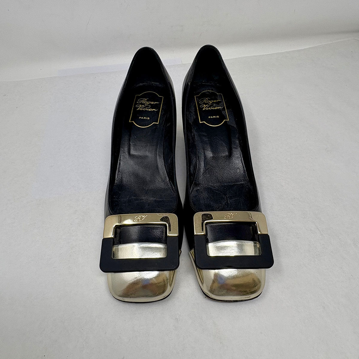 Roger Vivier Women's Classic Pumps - Elegant Pointed Toe High Heels for Work, Party & Wedding - Comfortable Dress Shoes for Women