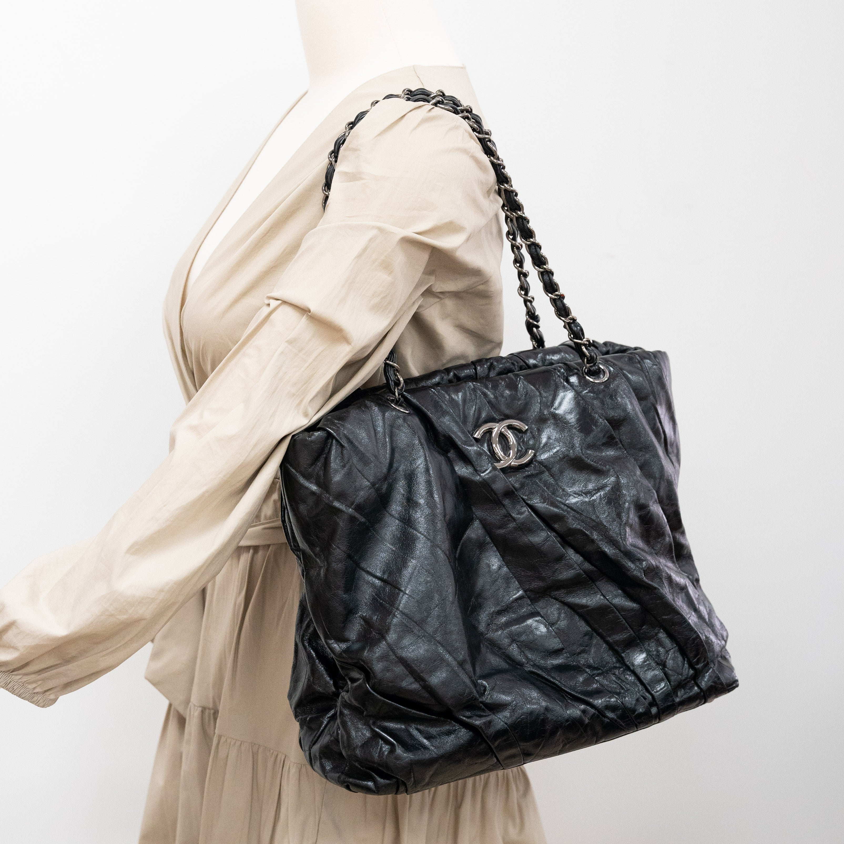 Chanel Black Leather Tote Bag for Women - Luxury Designer Handbag for Work, Travel & Everyday Use