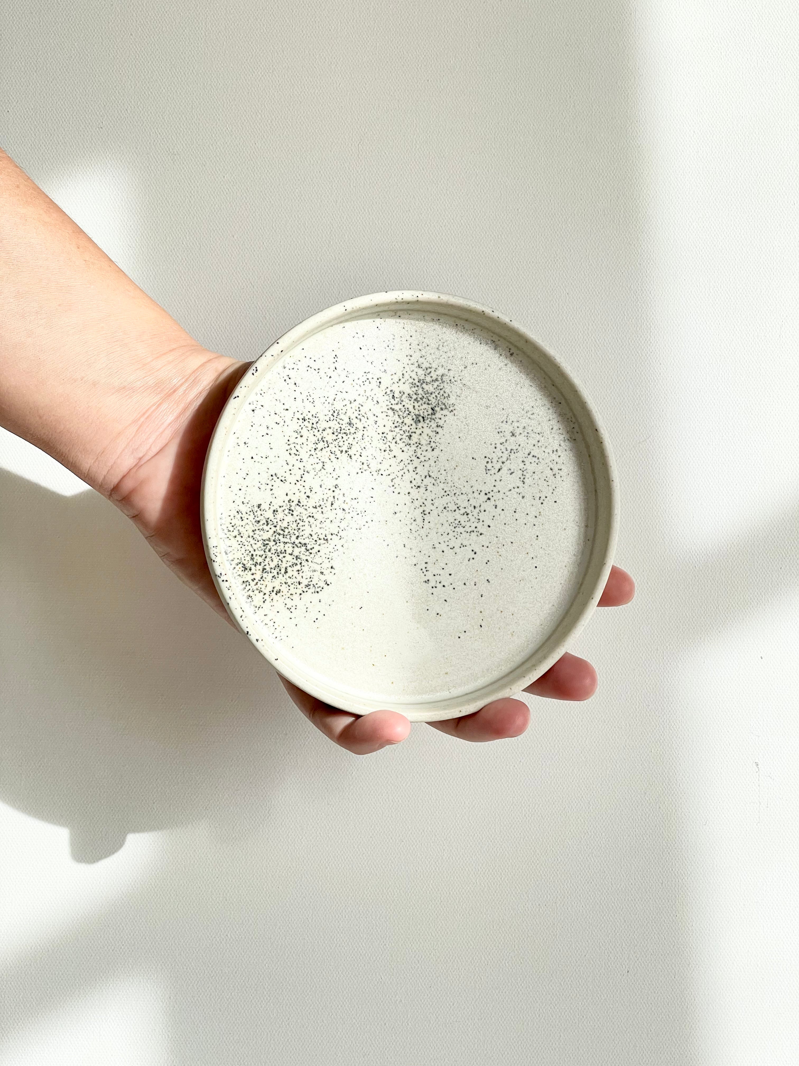 KLAY Copenhagen Ceramic Dinner Plate - Elegant White Porcelain Plate for Dining, Entertaining & Home Decor - Perfect for Restaurants, Weddings & Everyday Use