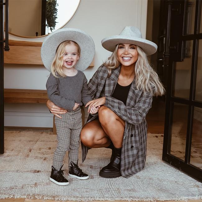 Cara Loren Kids Fashion Pencil Brim Hat - Stylish Sun Protection for Girls Outdoor Activities & School