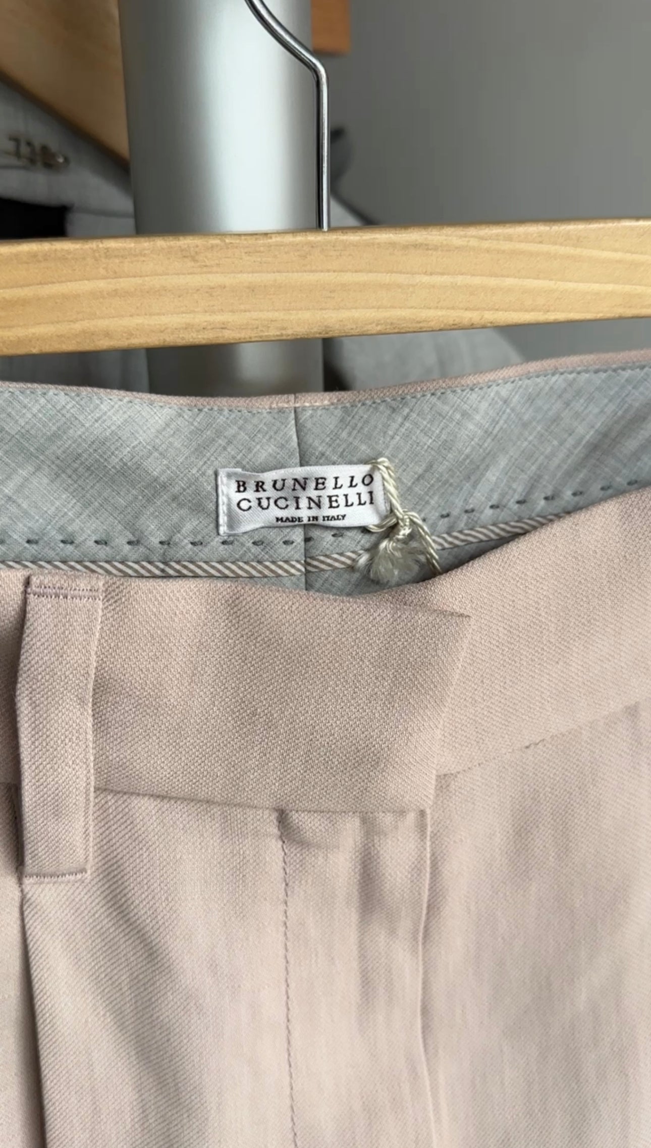 Brunello Cucinelli Women's Light Shell Pink Linen Pants - Size IT36 / FR32 / USA0 - Perfect for Summer Travel & Casual Outings